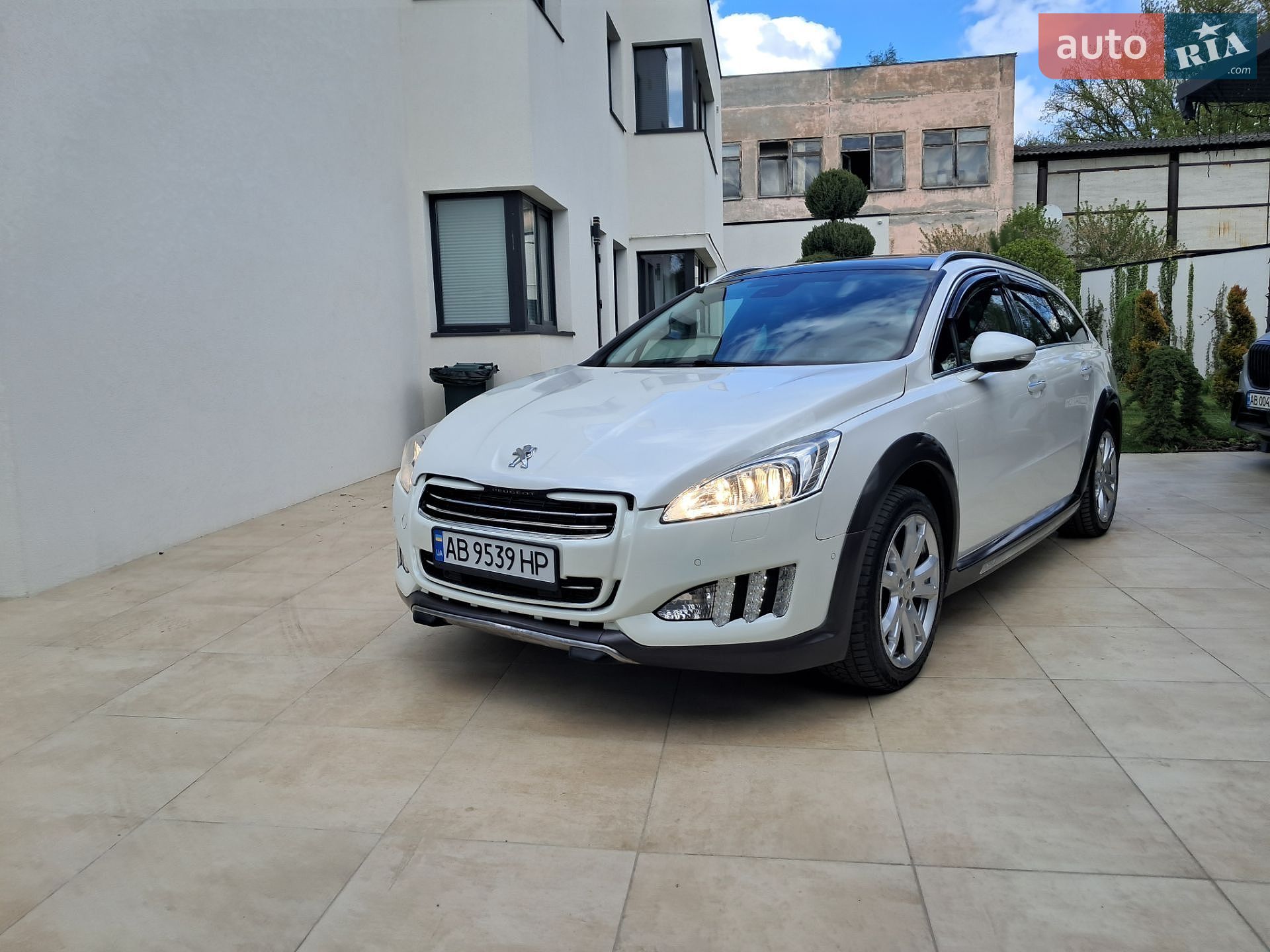 Peugeot 508 RXH 2012 VIN VF38URHC8CL081901 фото оголошення 41 з 41