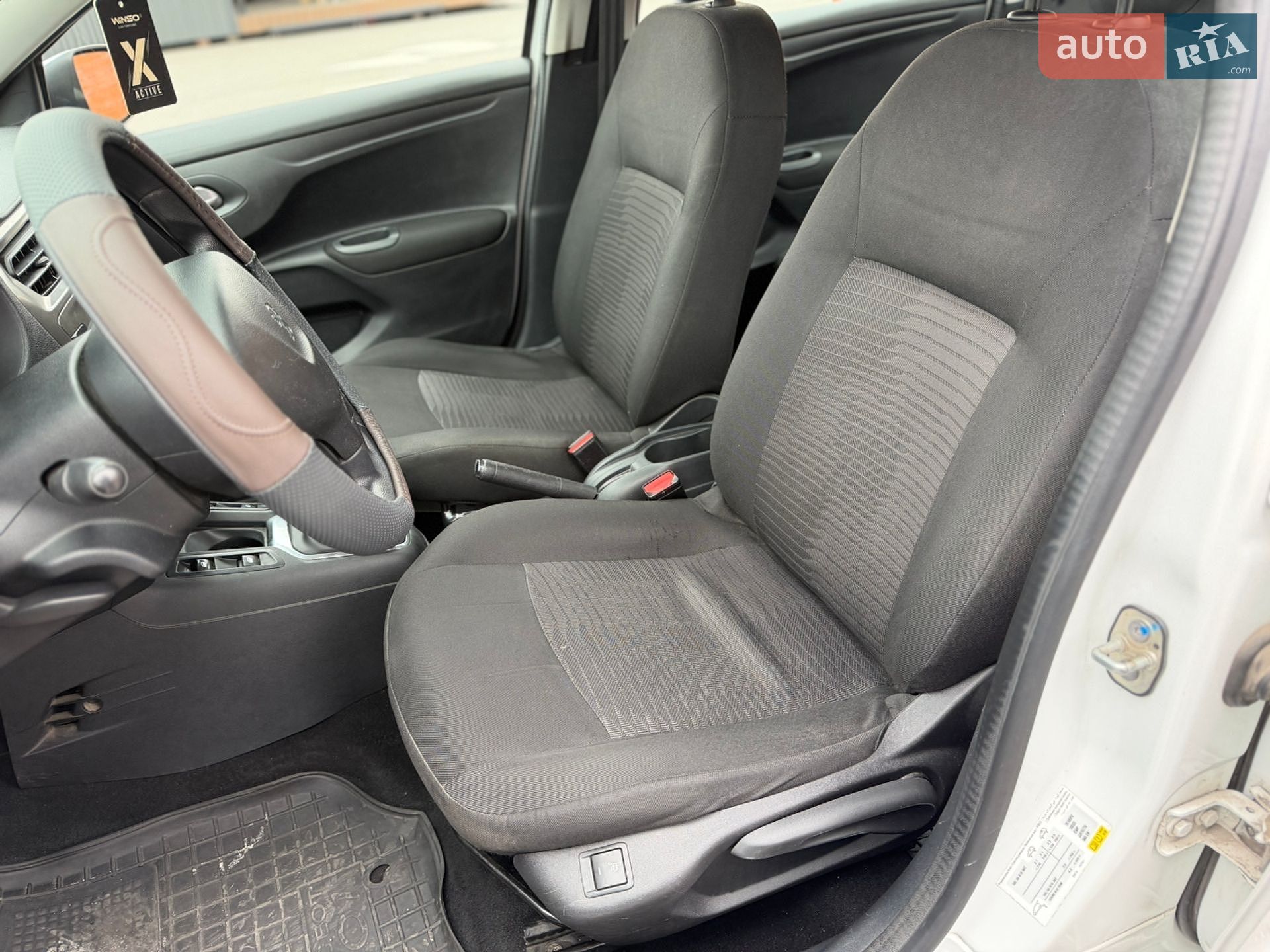 Peugeot 301 2018 VIN VF3DDHMZ6JJ615774 фото оголошення 9 з 21