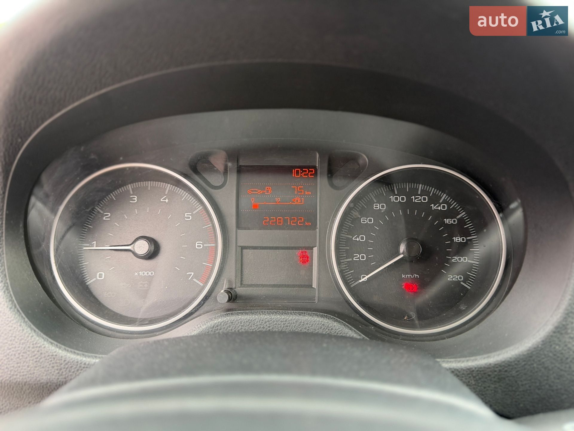 Peugeot 301 2018 VIN VF3DDHMZ6JJ615774 фото оголошення 12 з 21
