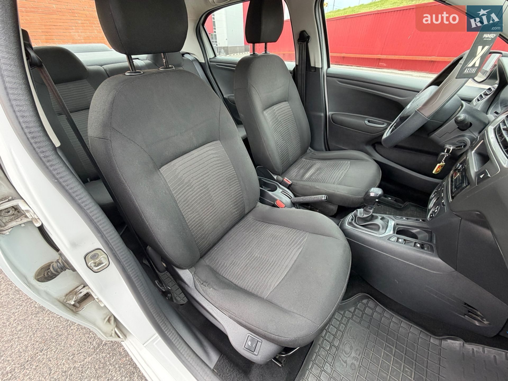 Peugeot 301 2018 VIN VF3DDHMZ6JJ615774 фото оголошення 20 з 21