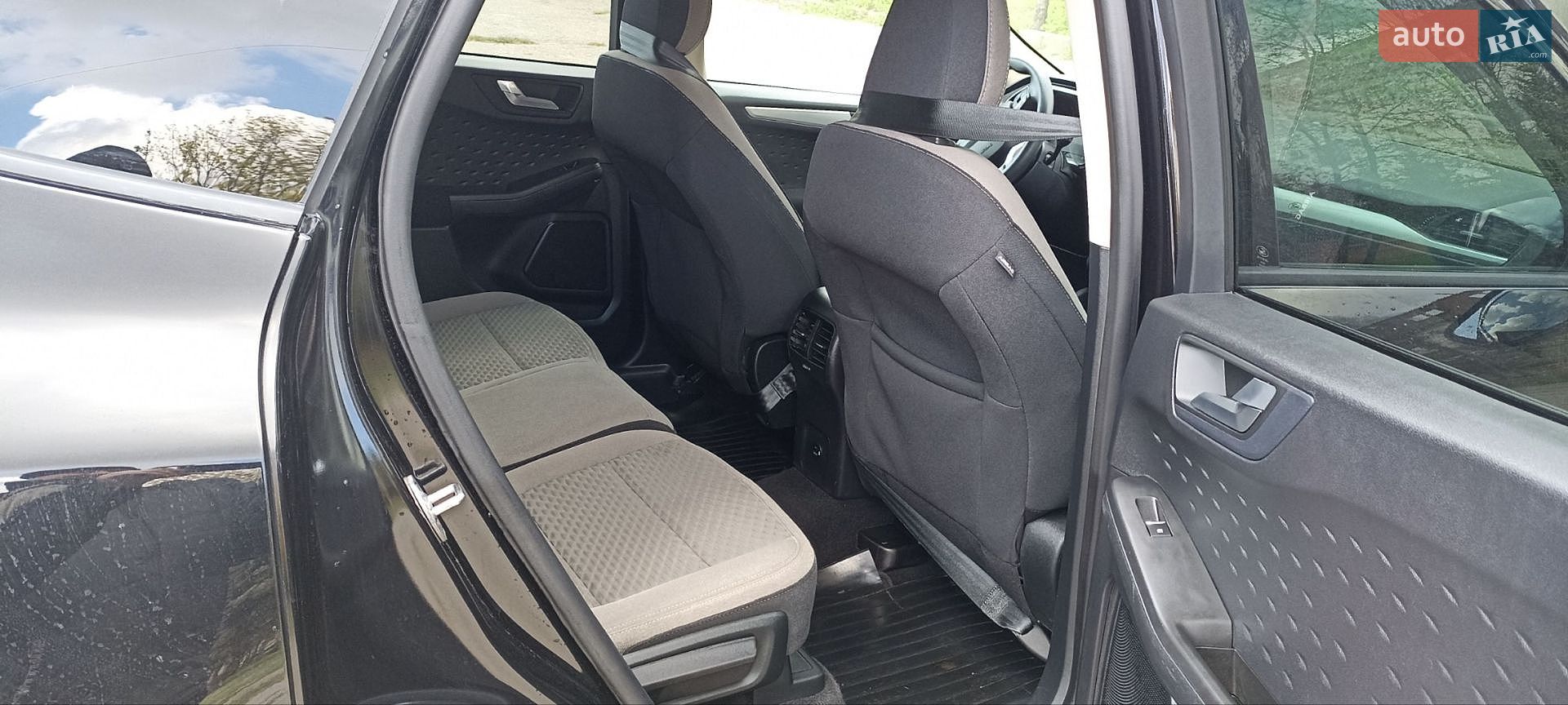 Ford Escape 2020 VIN 1FMCU9G61LUC15301 фото оголошення 11 з 25
