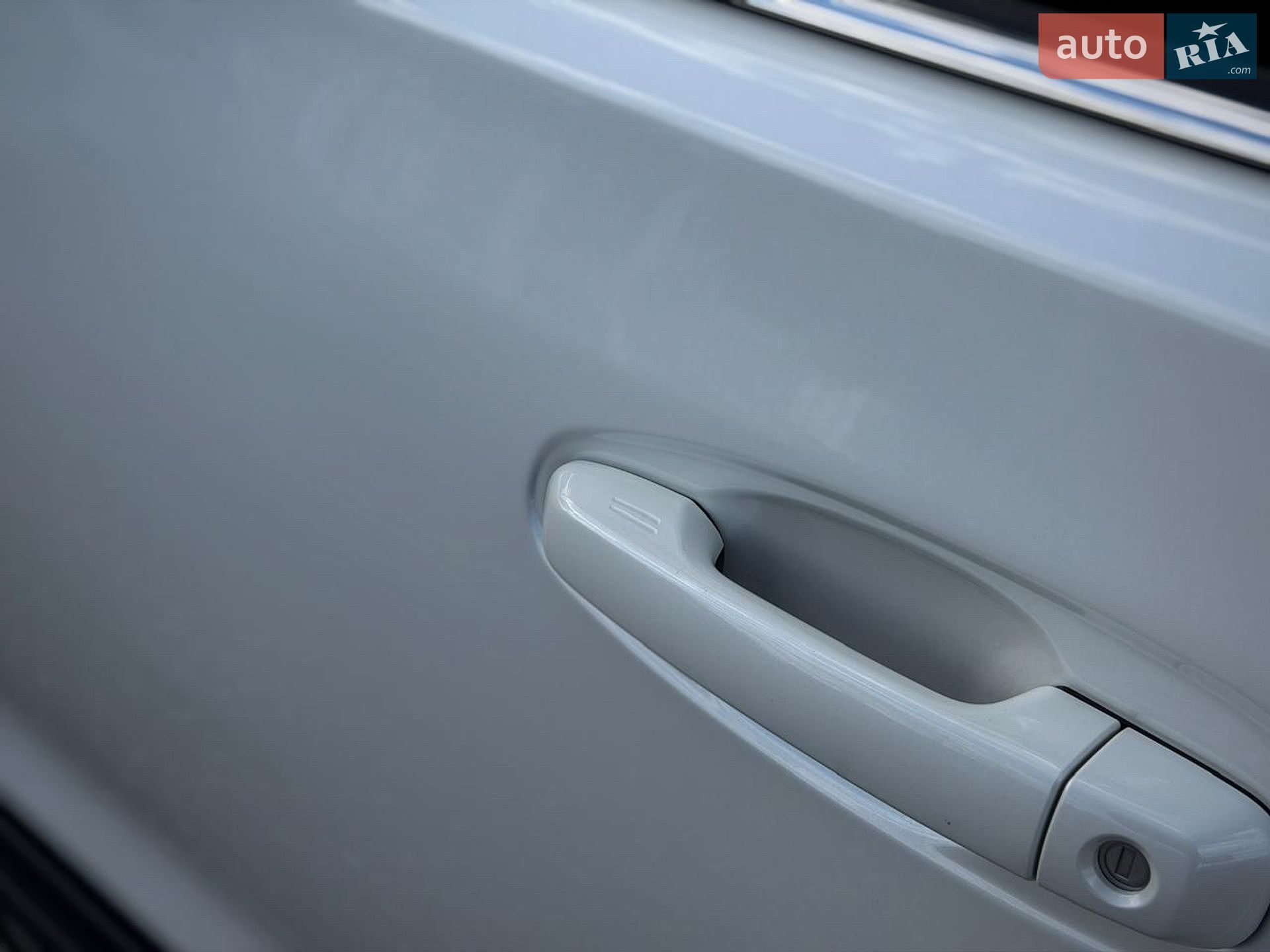Toyota Land Cruiser Prado 2019 VIN JTEBU3FJ80K175983 фото оголошення 8 з 79
