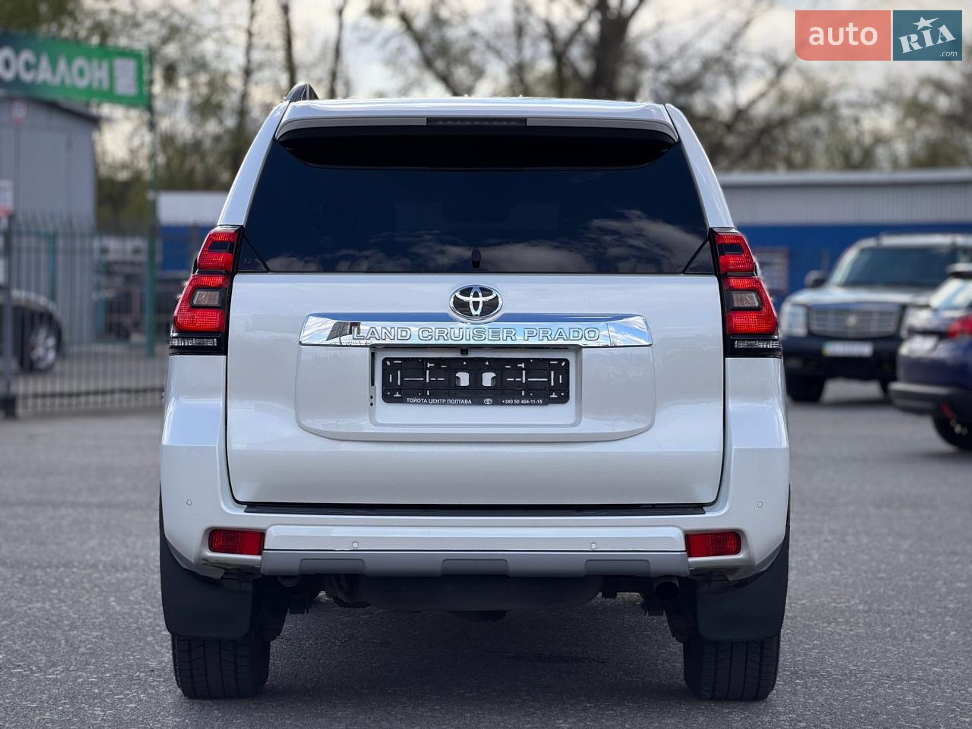 Toyota Land Cruiser Prado 2019 VIN JTEBU3FJ80K175983 фото оголошення 9 з 79