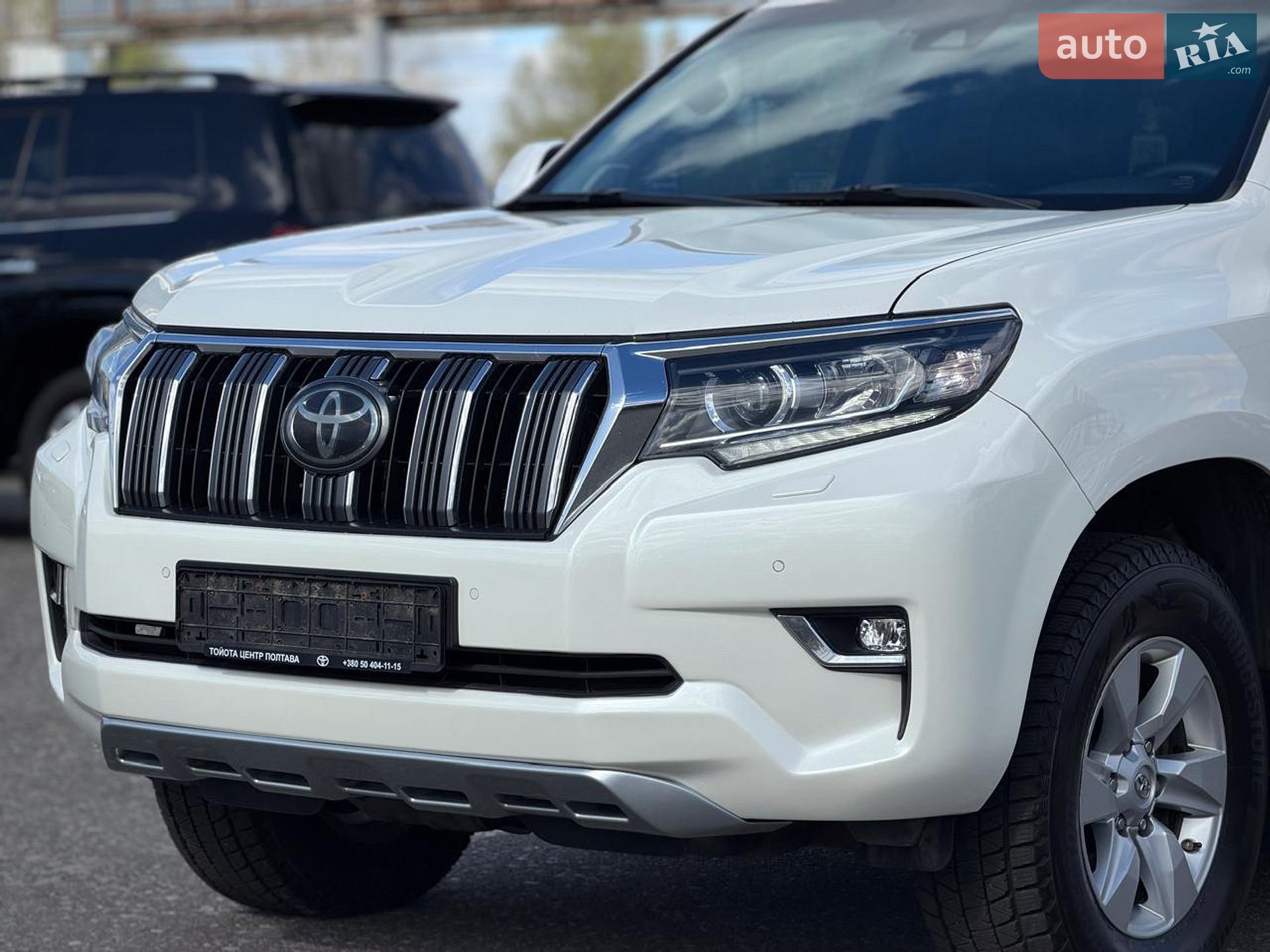 Toyota Land Cruiser Prado 2019 VIN JTEBU3FJ80K175983 фото оголошення 13 з 79