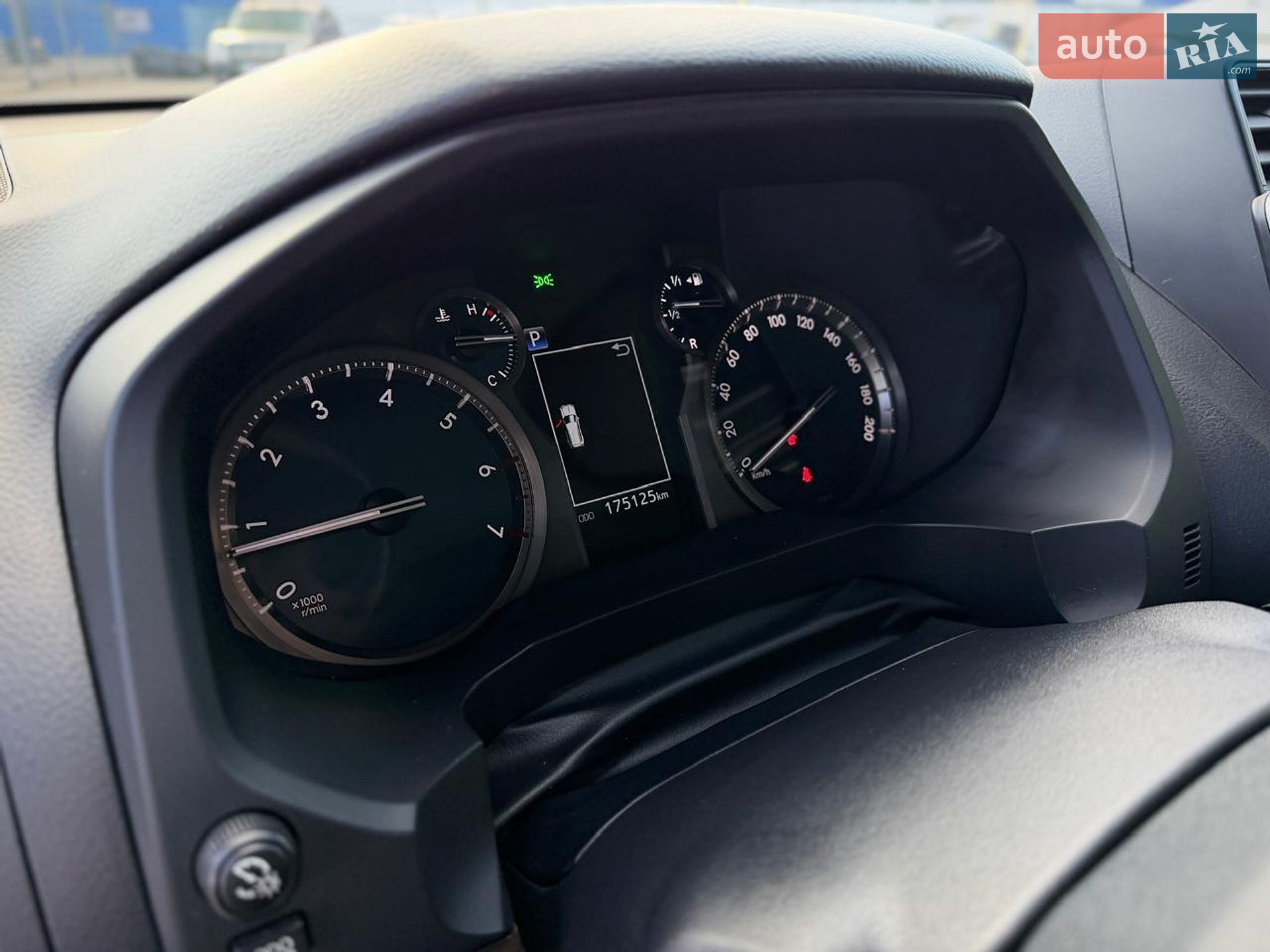 Toyota Land Cruiser Prado 2019 VIN JTEBU3FJ80K175983 фото оголошення 40 з 79
