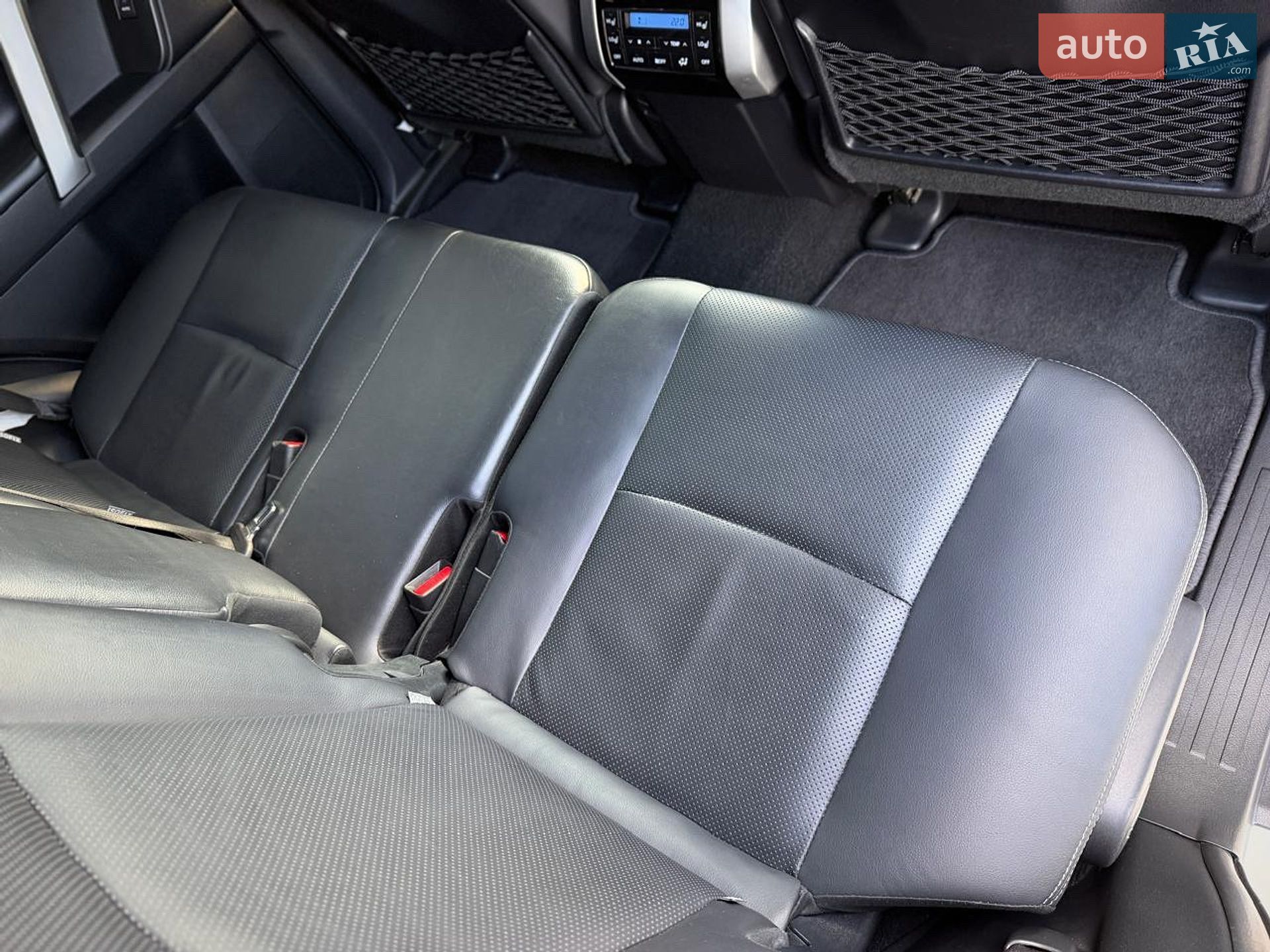 Toyota Land Cruiser Prado 2019 VIN JTEBU3FJ80K175983 фото оголошення 59 з 79