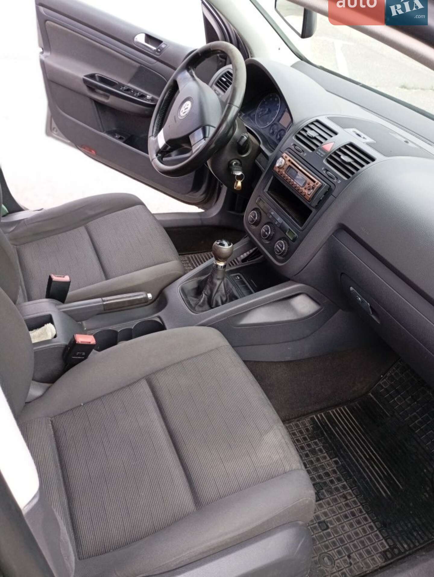 Volkswagen Golf 2005 VIN WVWZZZ1KZ5Z000133 фото оголошення 3 з 14