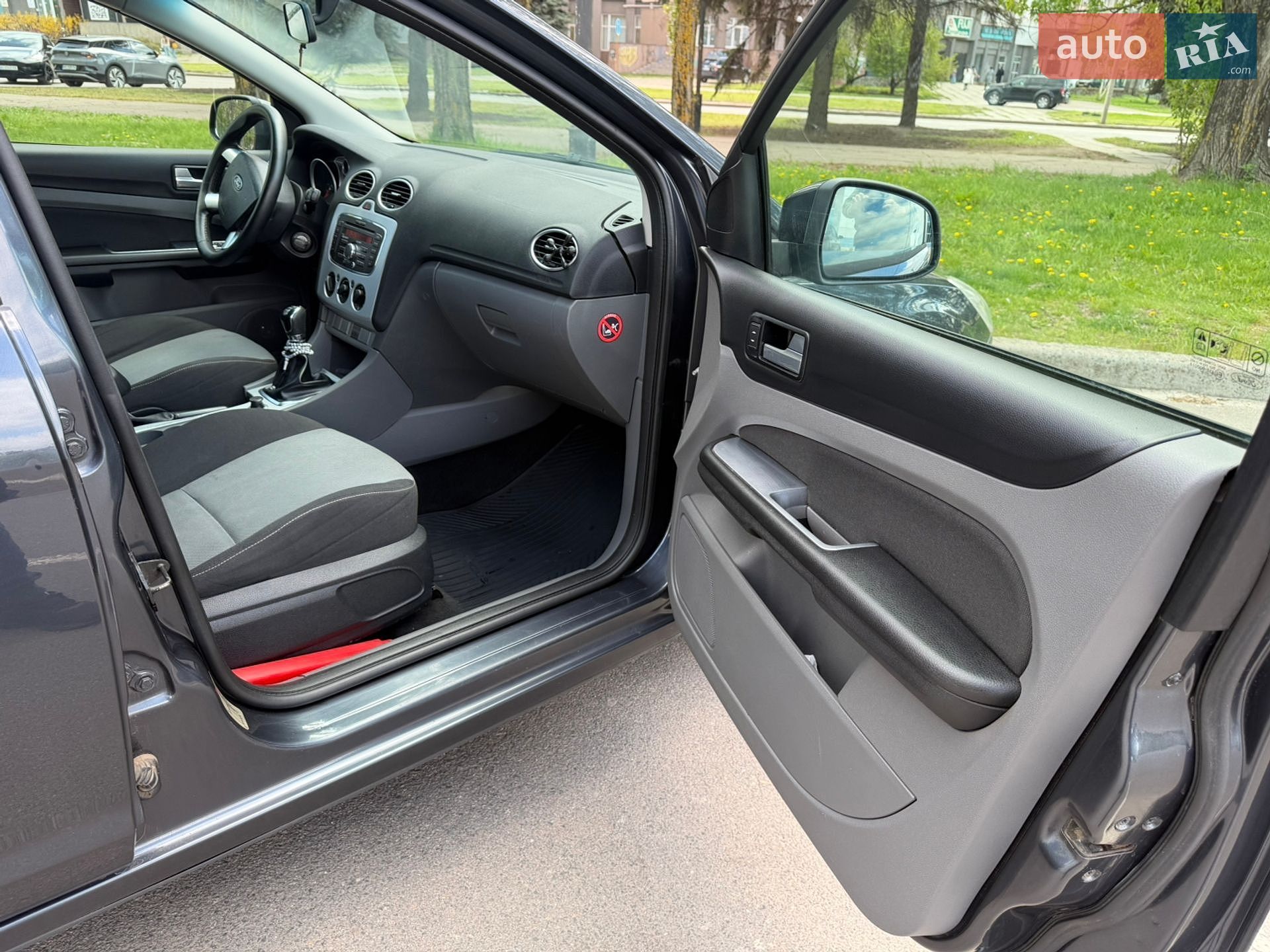 Ford Focus 2010 VIN WF0SXXGCDSAJ70317 фото оголошення 9 з 32
