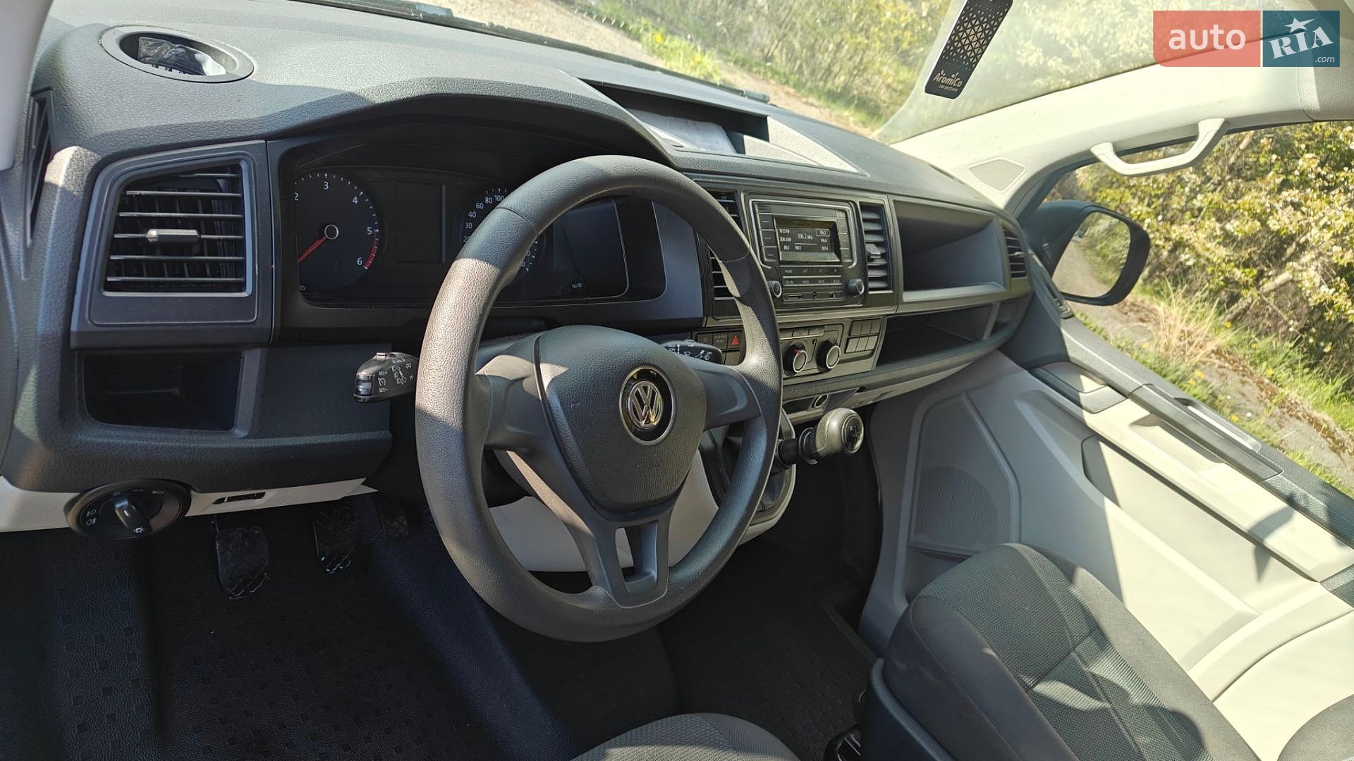 Volkswagen Transporter 2016 VIN WV1ZZZ7HZHH002462 фото оголошення 28 з 30