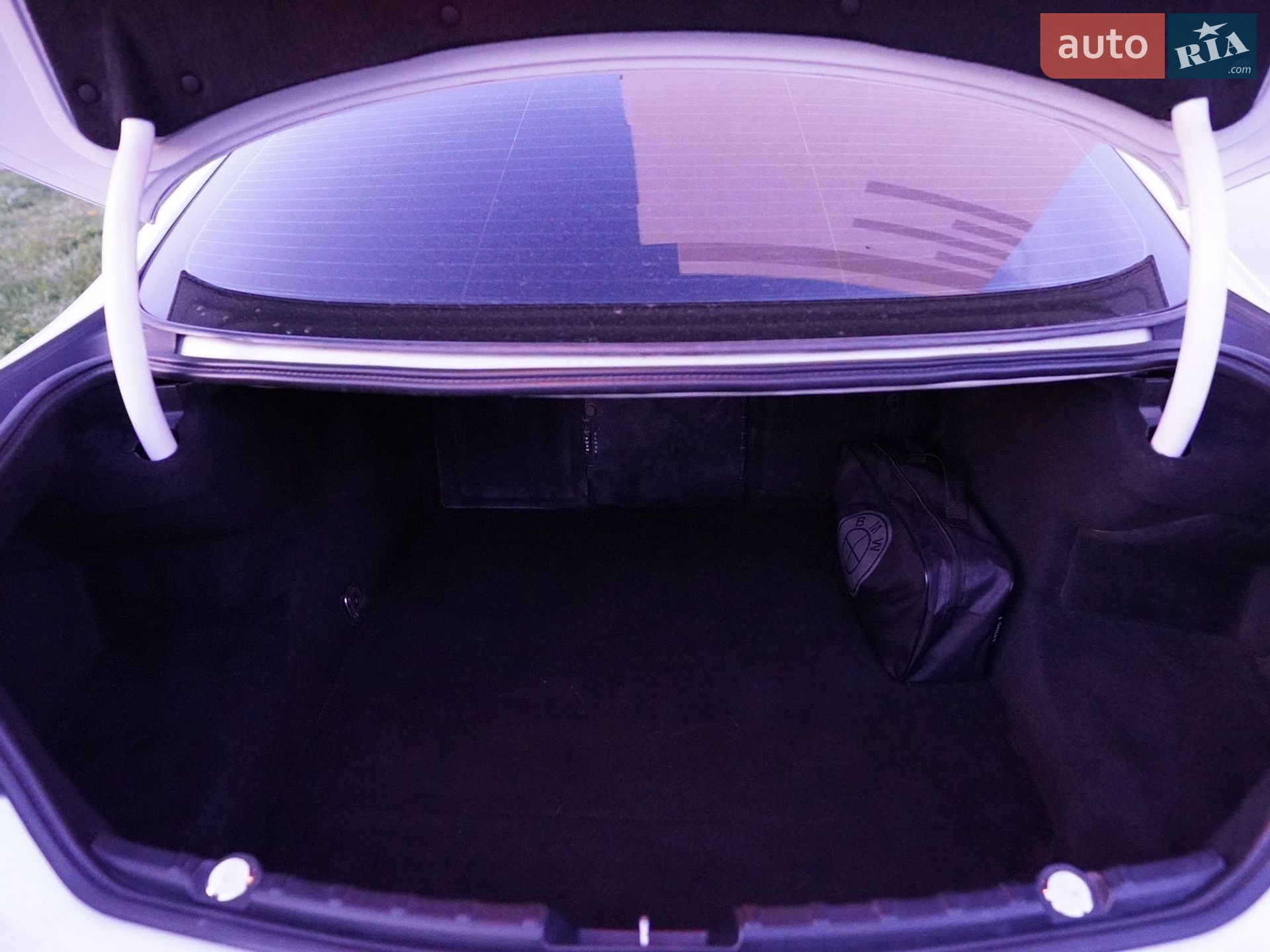 BMW 6 Series 2012 VIN WBAYM9C59DDW20215 фото оголошення 12 з 15