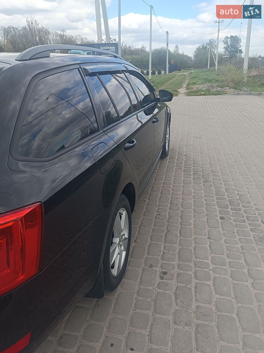 Skoda Octavia 2014 VIN TMBJG7NE4E0090080 фото оголошення 4 з 16