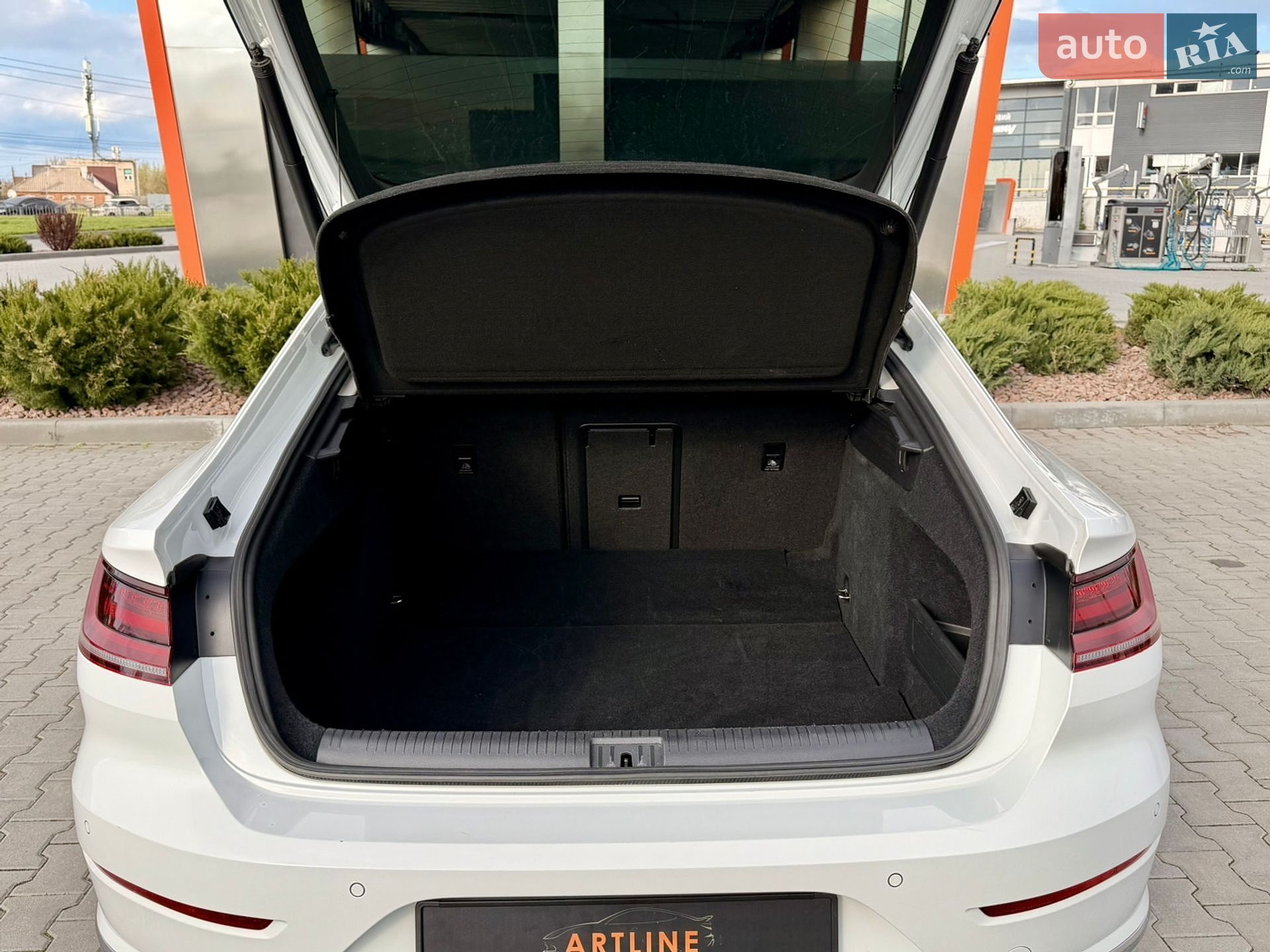 Volkswagen Arteon 2019 VIN WVWZZZ3HZKE020649 фото оголошення 72 з 81