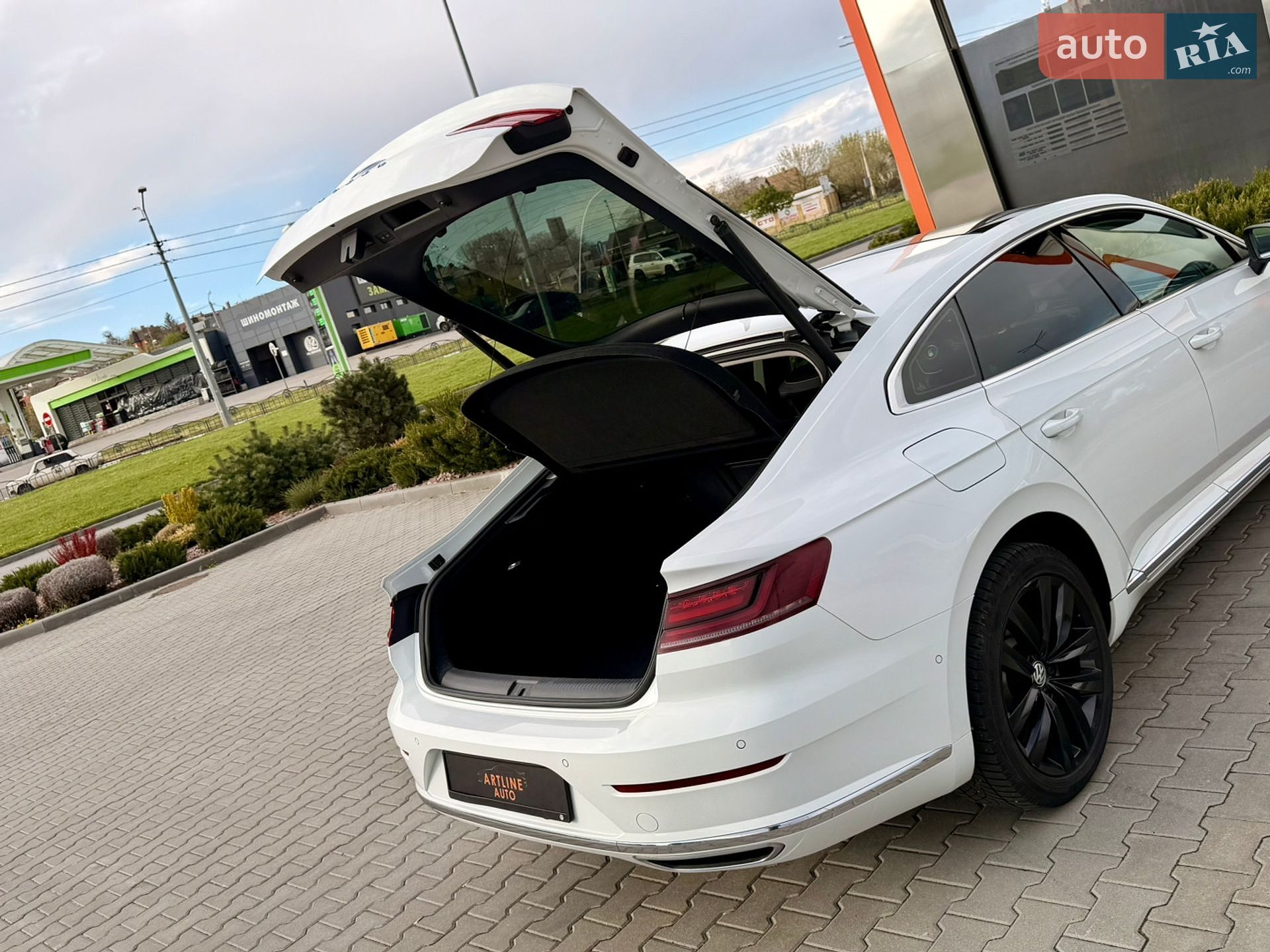 Volkswagen Arteon 2019 VIN WVWZZZ3HZKE020649 фото оголошення 73 з 81