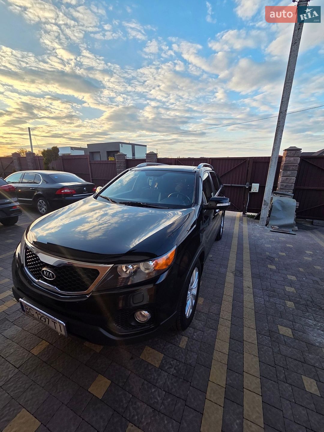 Kia Sorento 2011 VIN KNAKU814DC5204587 фото оголошення 4 з 16