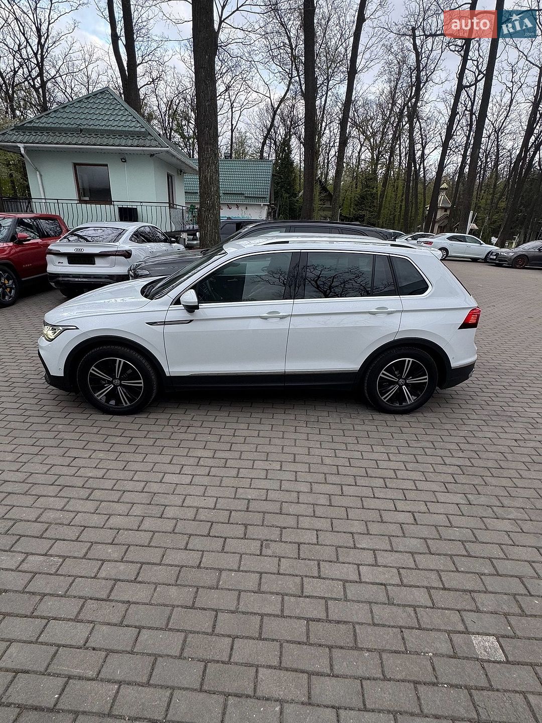 Volkswagen Tiguan 2023 VIN WVGZZZ5N9PW061226 фото оголошення 28 з 361