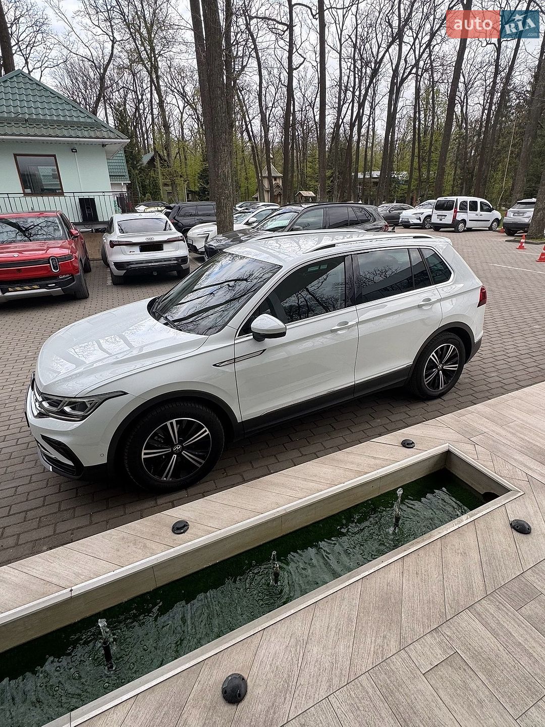 Volkswagen Tiguan 2023 VIN WVGZZZ5N9PW061226 фото оголошення 27 з 361