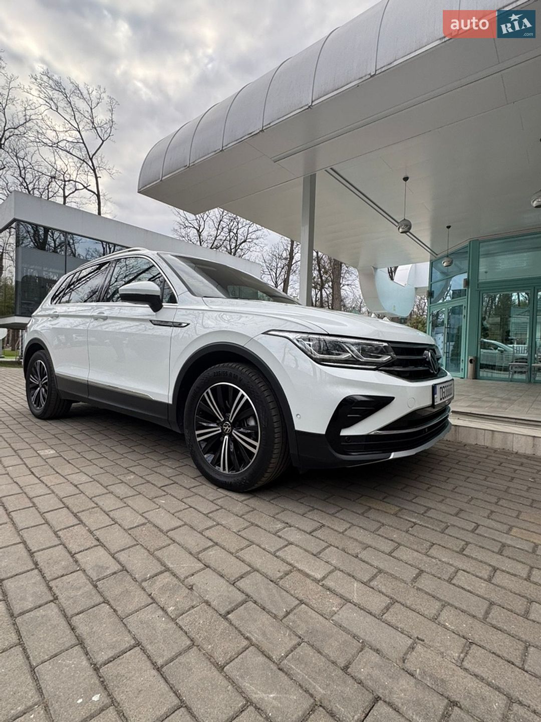 Volkswagen Tiguan 2023 VIN WVGZZZ5N9PW061226 фото оголошення 37 з 361