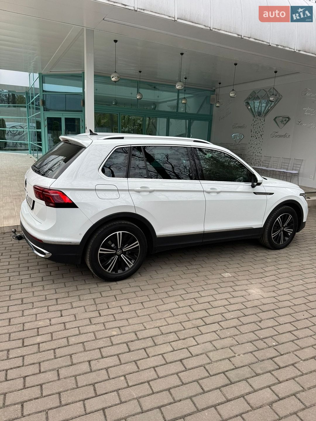 Volkswagen Tiguan 2023 VIN WVGZZZ5N9PW061226 фото оголошення 35 з 361