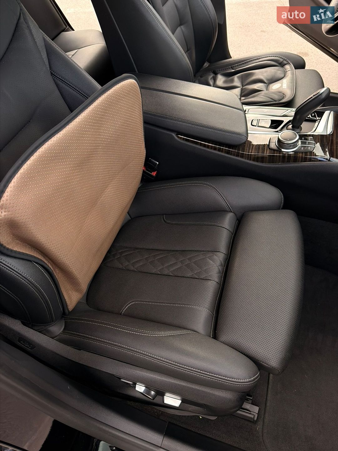 BMW 5 Series 2022 VIN WBA53BH0XNCJ98683 фото оголошення 14 з 22