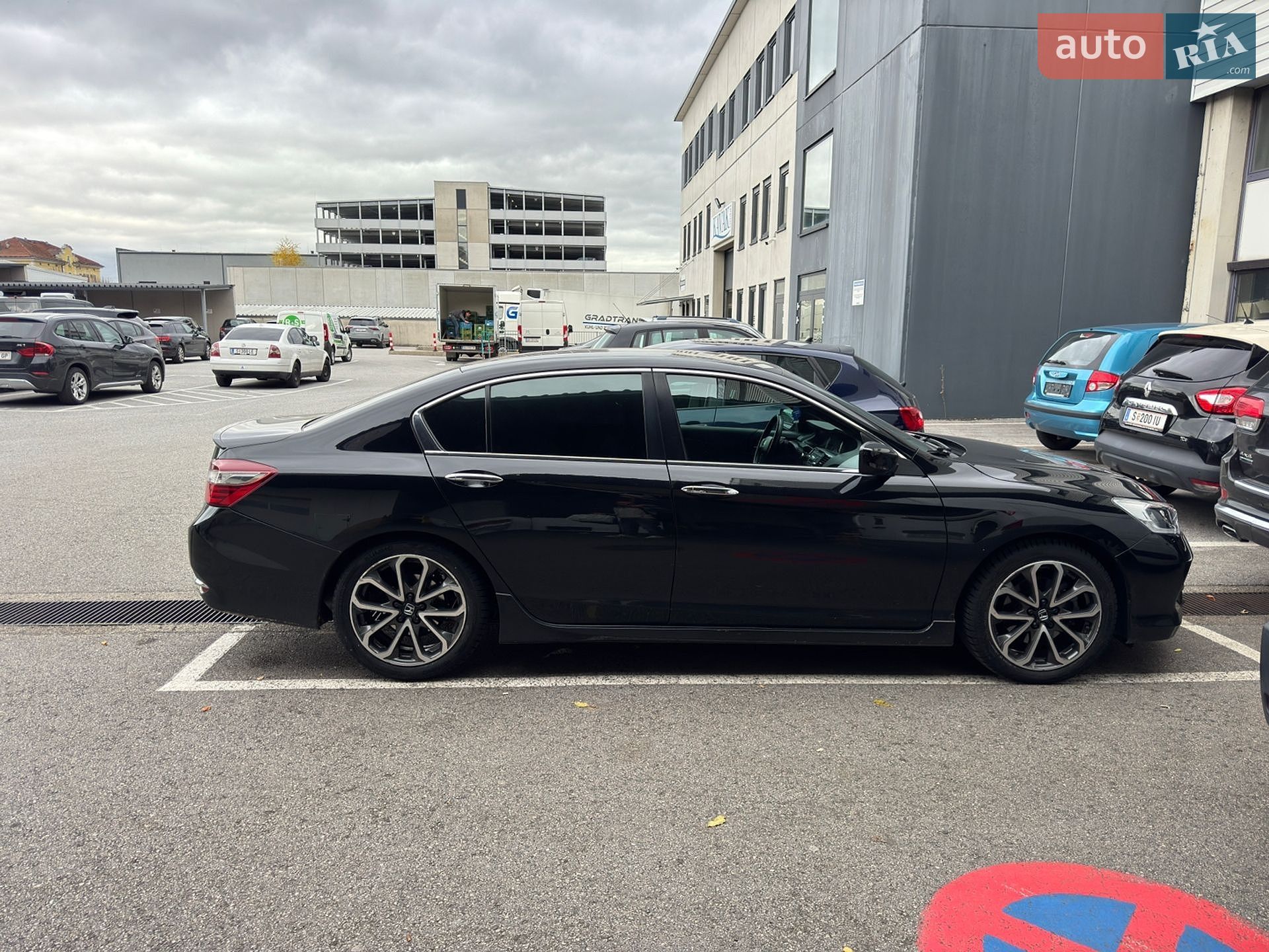 Honda Accord 2016 VIN 1HGCR2F12HA078074 фото оголошення 2 з 12
