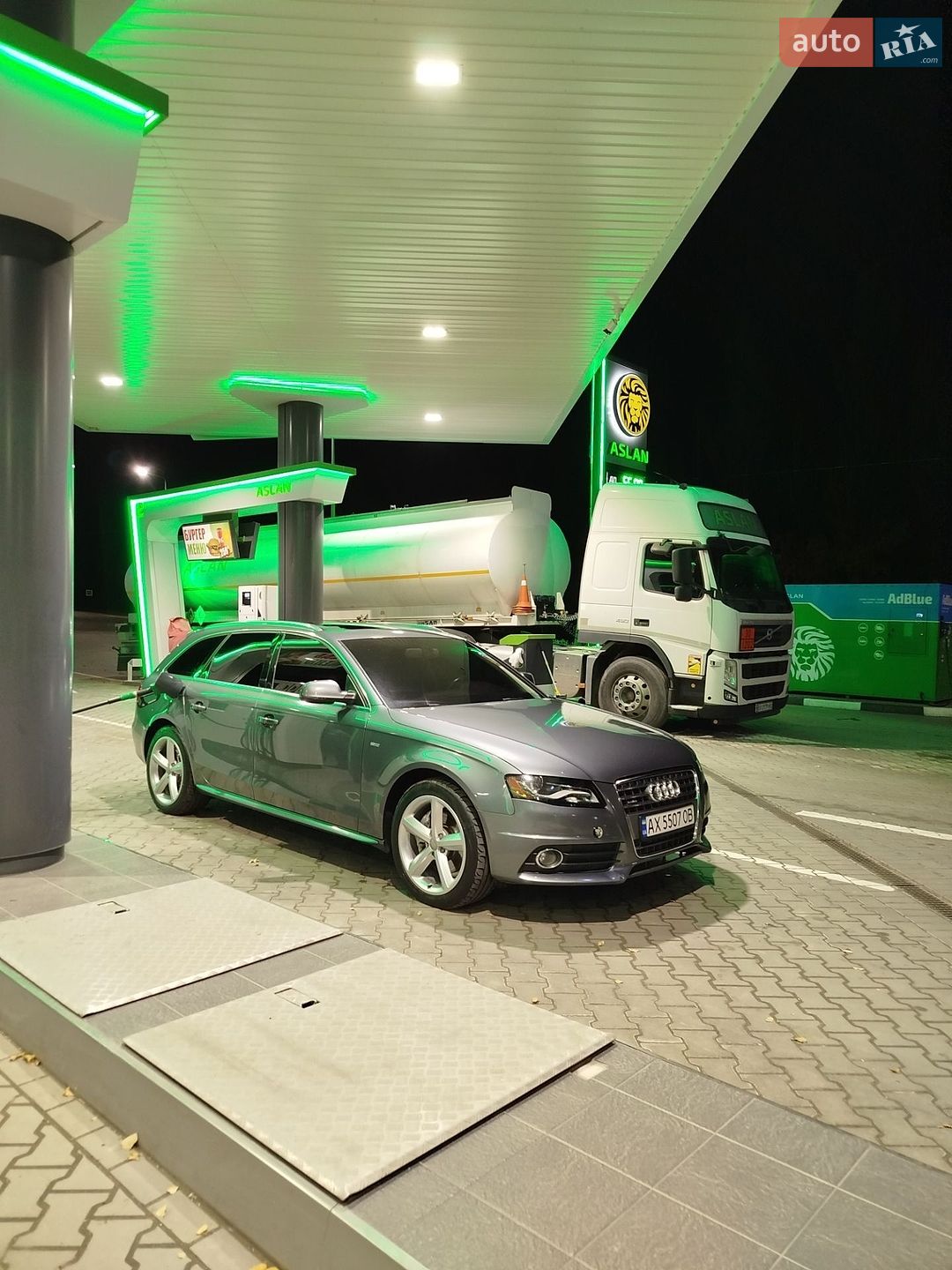 Audi A4 2012 VIN WAUWFAFL1CA113810 фото оголошення 8 з 13