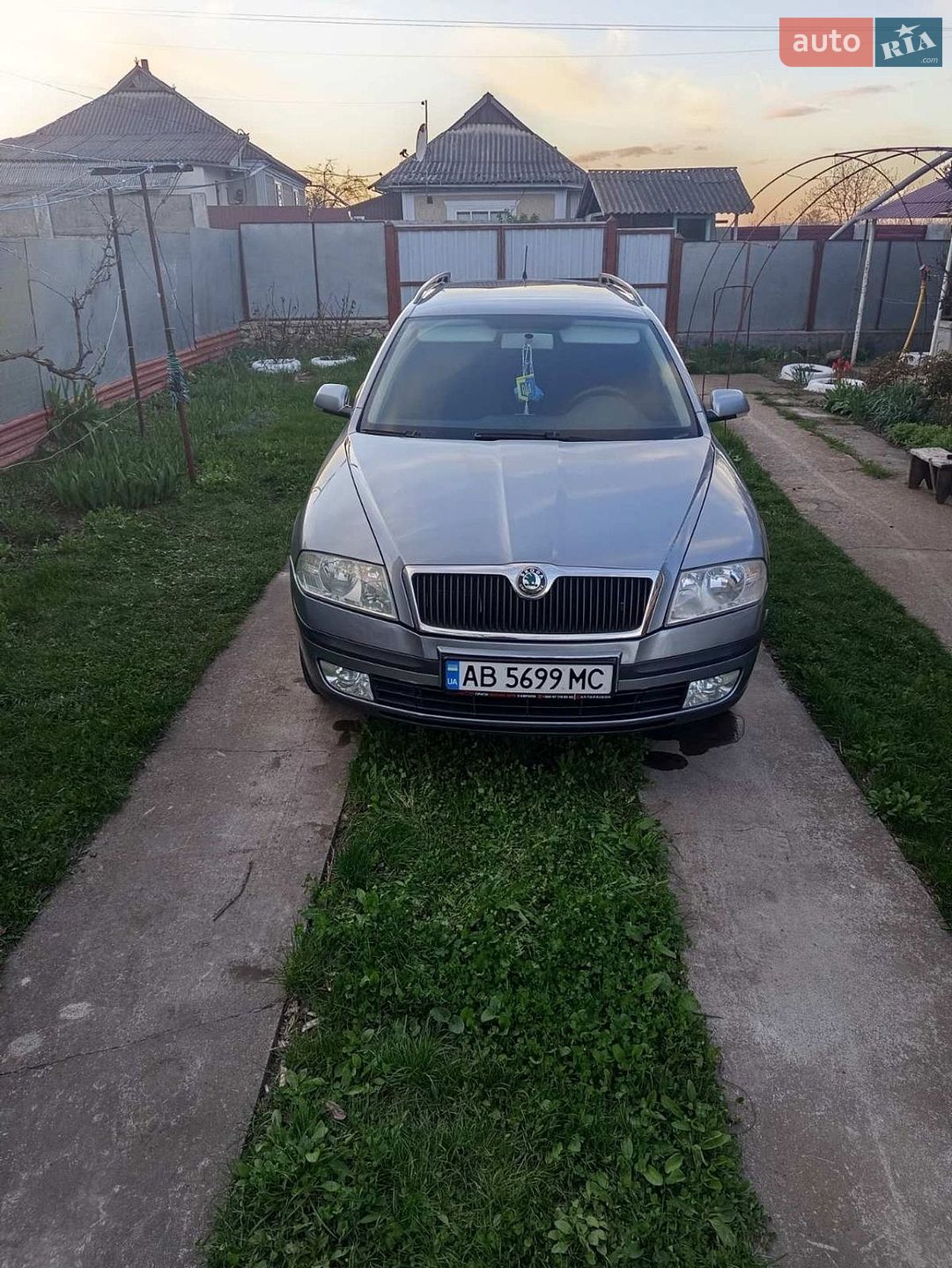 Skoda Octavia 2004 VIN TMBHA61Z352032615 фото оголошення 3 з 38