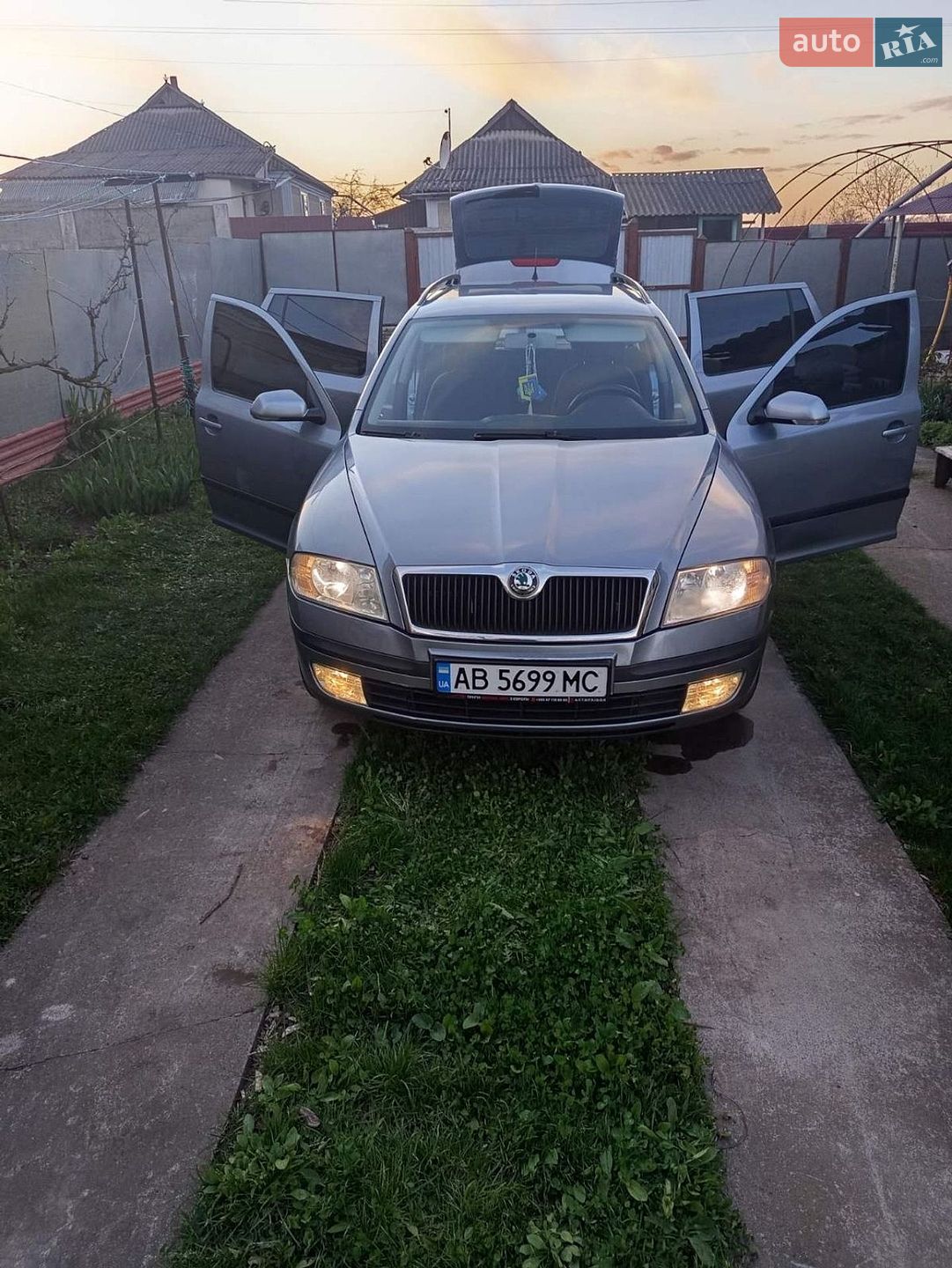 Skoda Octavia 2004 VIN TMBHA61Z352032615 фото оголошення 20 з 38