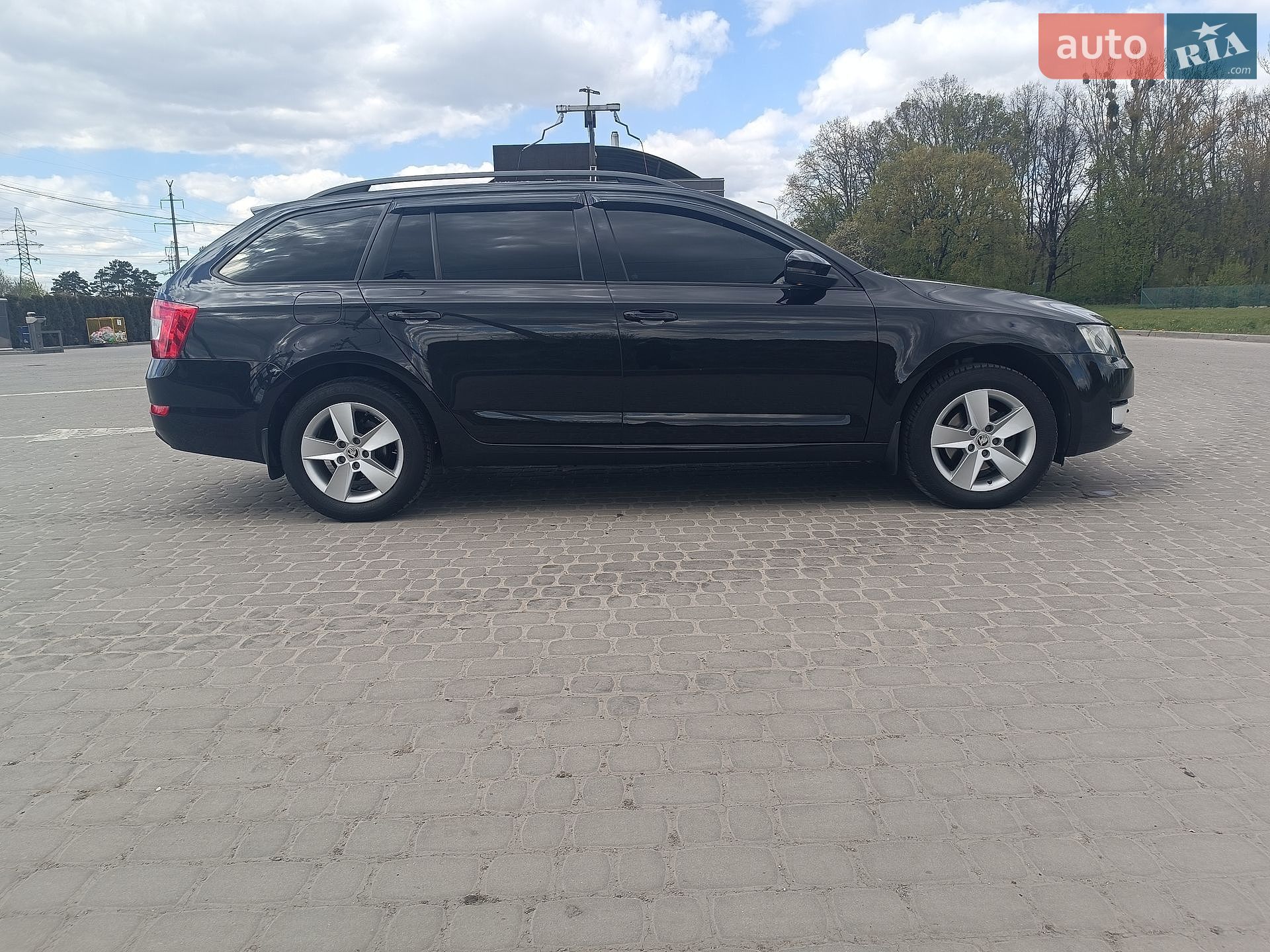 Skoda Octavia 2014 VIN TMBJG7NE4E0090080 фото оголошення 3 з 20