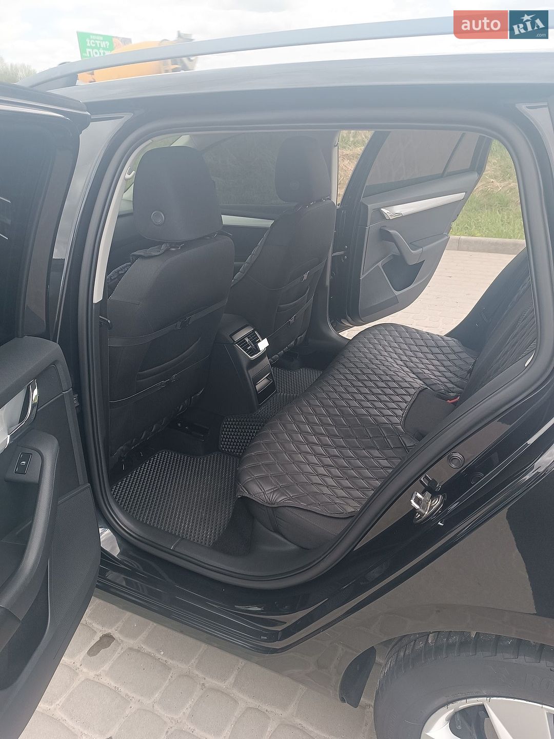 Skoda Octavia 2014 VIN TMBJG7NE4E0090080 фото оголошення 5 з 20
