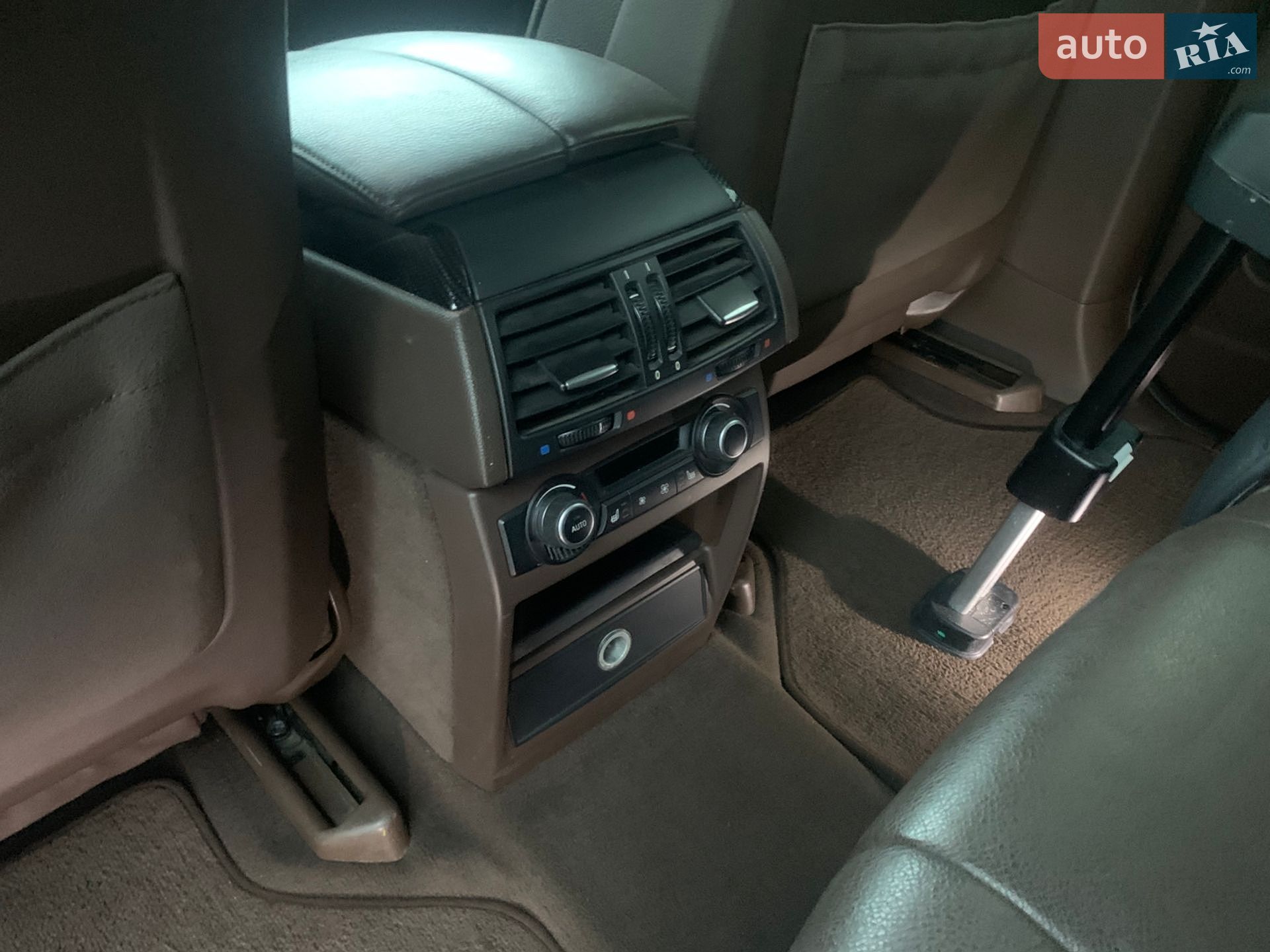 BMW X5 2010 VIN WBAZW61040LU98769 фото оголошення 30 з 44