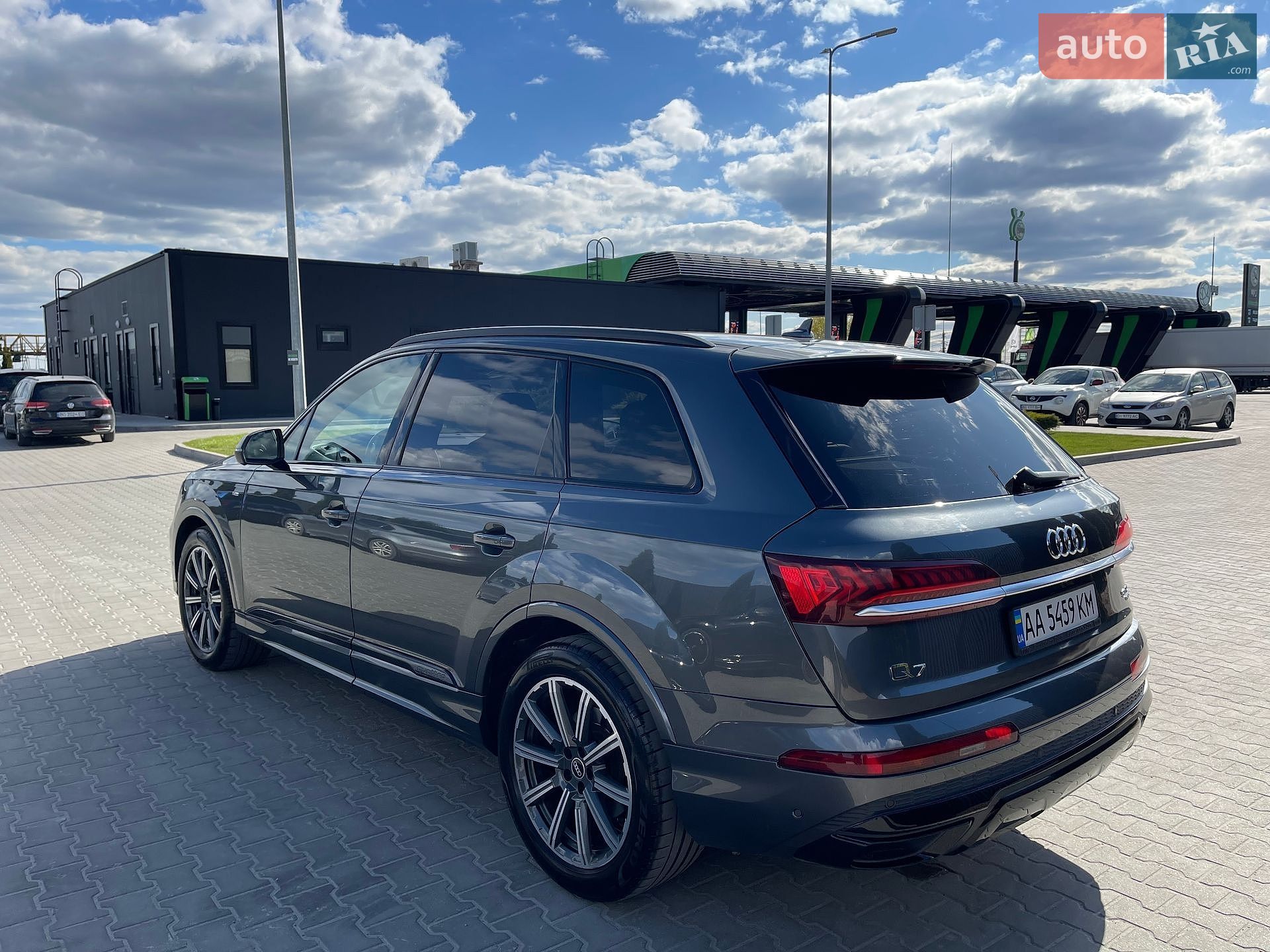 Audi Q7 2020 VIN WAUZZZ4M9MD011864 фото оголошення 7 з 31