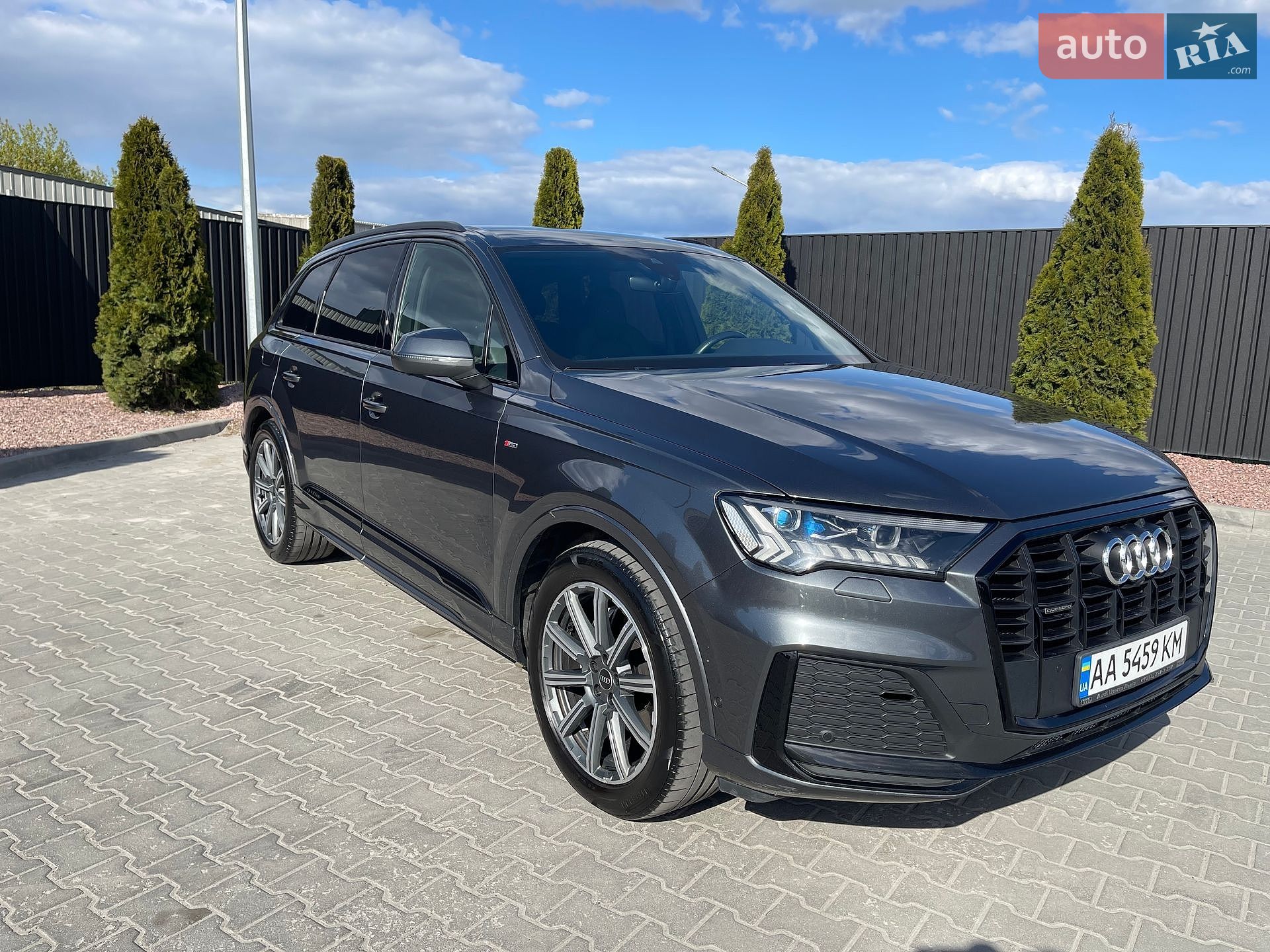 Audi Q7 2020 VIN WAUZZZ4M9MD011864 фото оголошення 12 з 31
