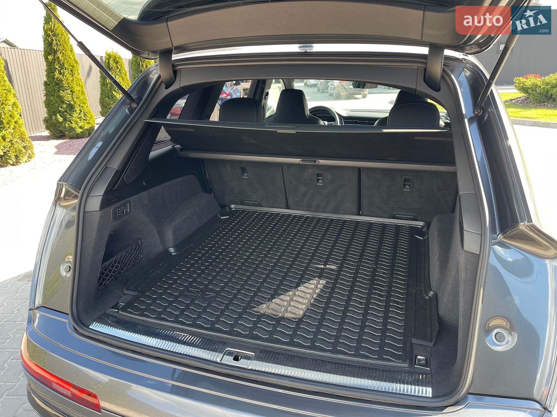 Audi Q7 2020 VIN WAUZZZ4M9MD011864 фото оголошення 26 з 31