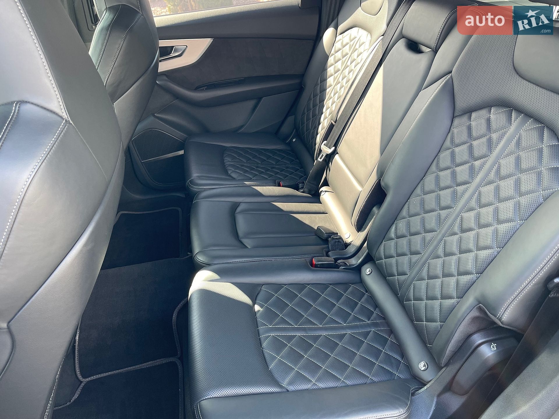 Audi Q7 2020 VIN WAUZZZ4M9MD011864 фото оголошення 17 з 31