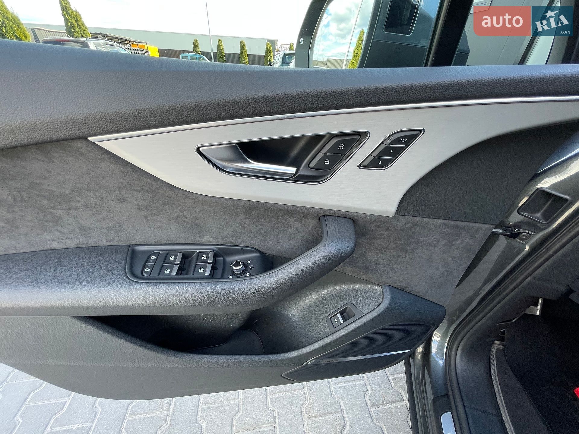 Audi Q7 2020 VIN WAUZZZ4M9MD011864 фото оголошення 25 з 31