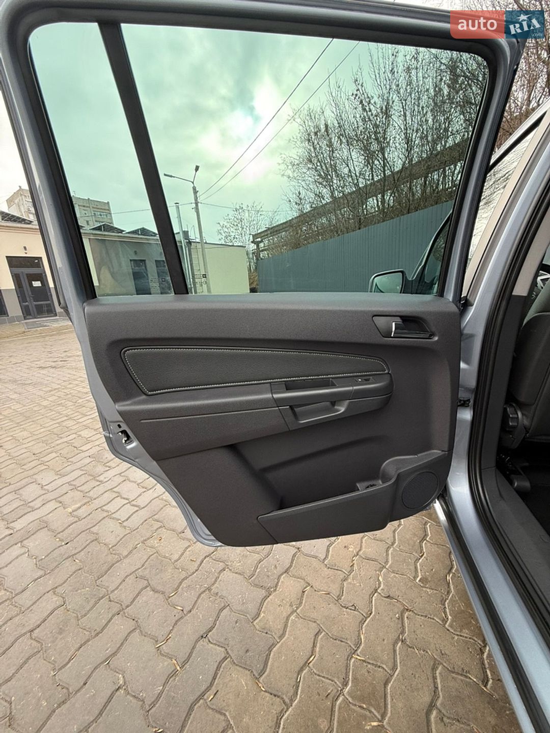 Opel Zafira 2010 VIN W0L0AHM75A2011227 фото оголошення 32 з 46