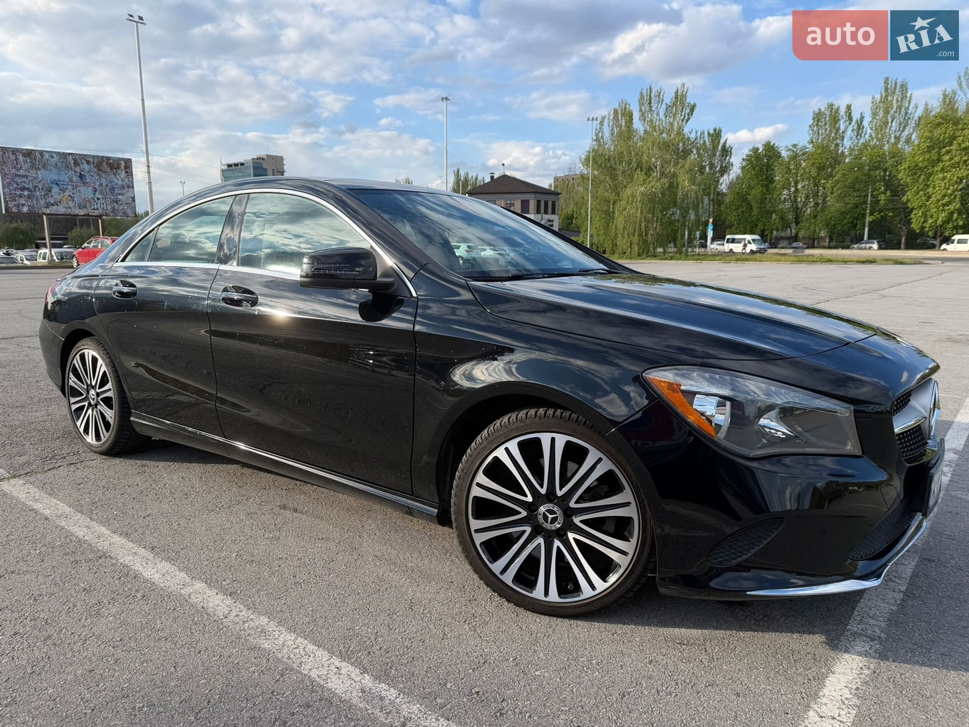 Mercedes-Benz CLA-Class 2018 VIN WDDSJ4EB6JN640828 фото оголошення 14 з 29