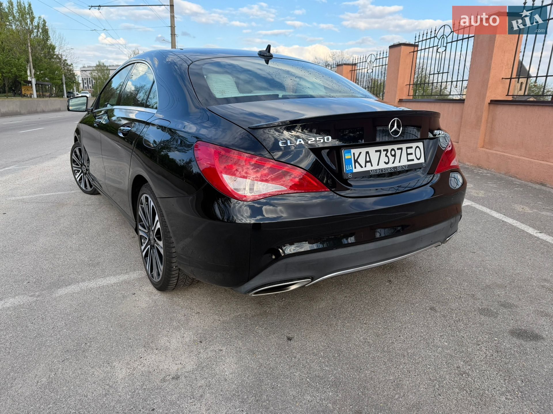 Mercedes-Benz CLA-Class 2018 VIN WDDSJ4EB6JN640828 фото оголошення 15 з 29