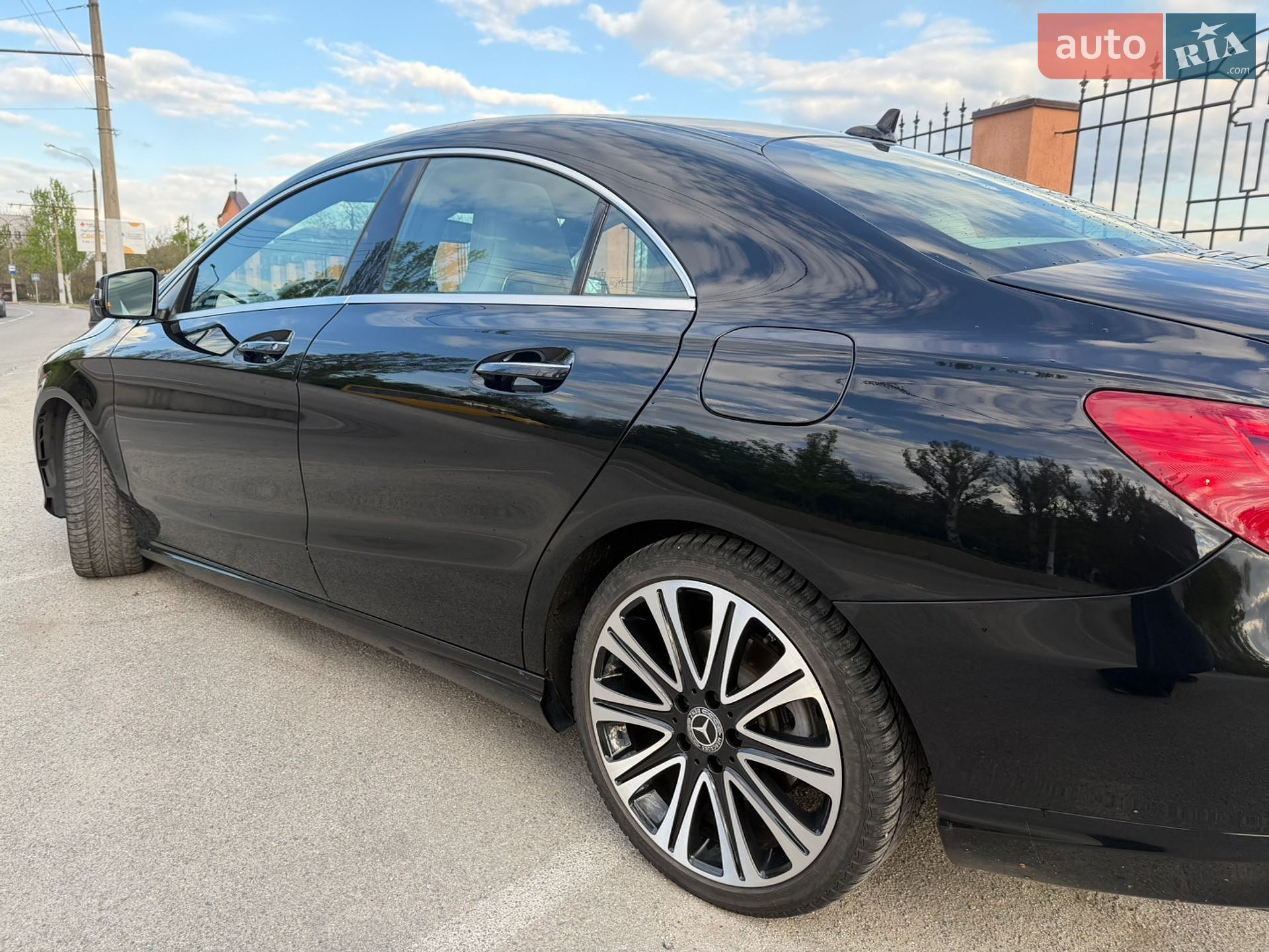 Mercedes-Benz CLA-Class 2018 VIN WDDSJ4EB6JN640828 фото оголошення 23 з 29