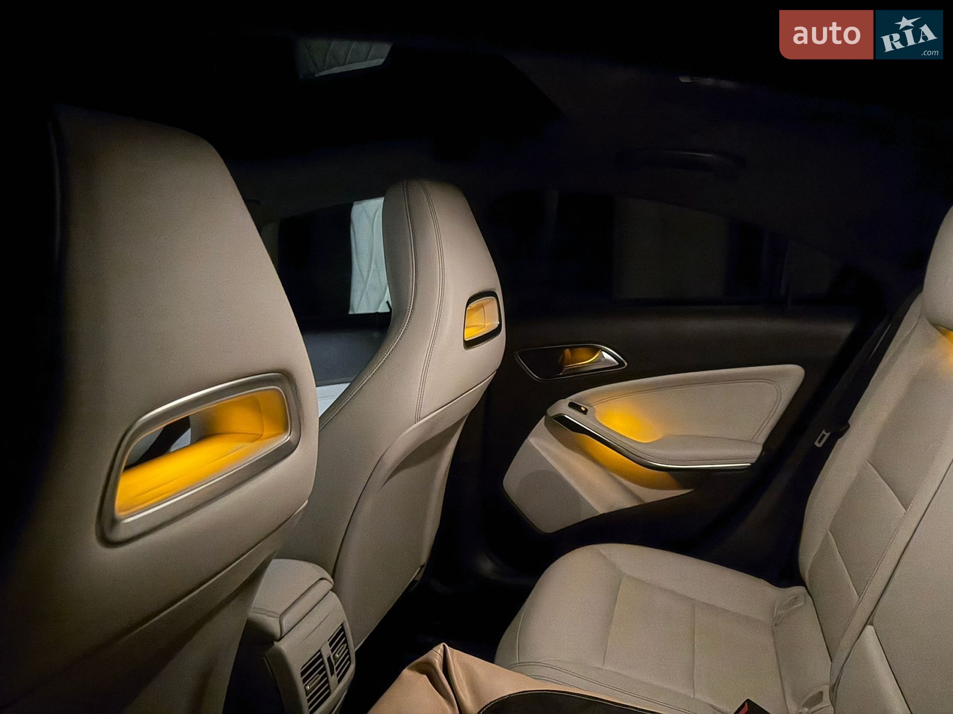 Mercedes-Benz CLA-Class 2018 VIN WDDSJ4EB6JN640828 фото оголошення 27 з 29