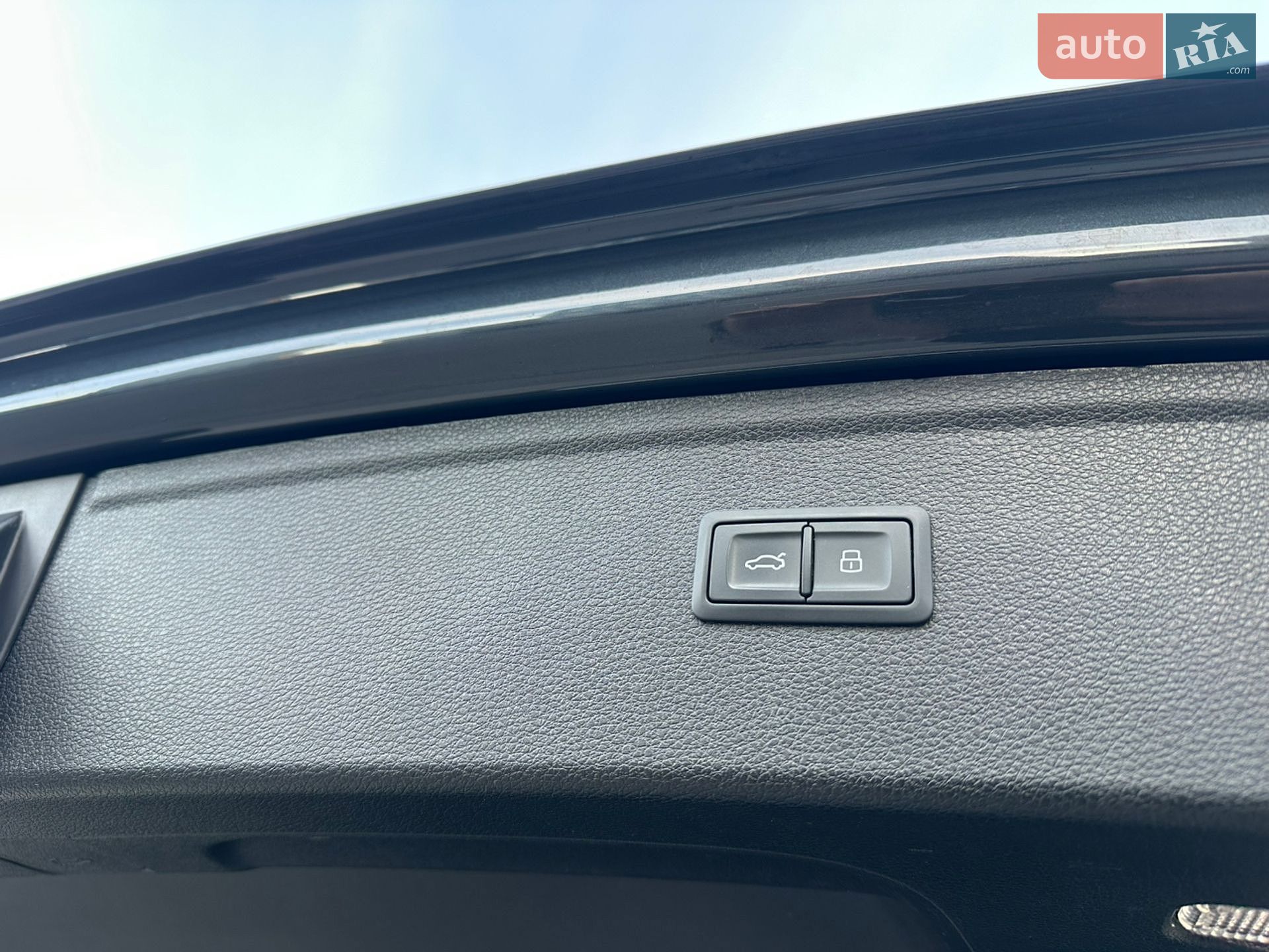 Audi Q5 2020 VIN WAUZZZFY9L2097512 фото оголошення 5 з 41