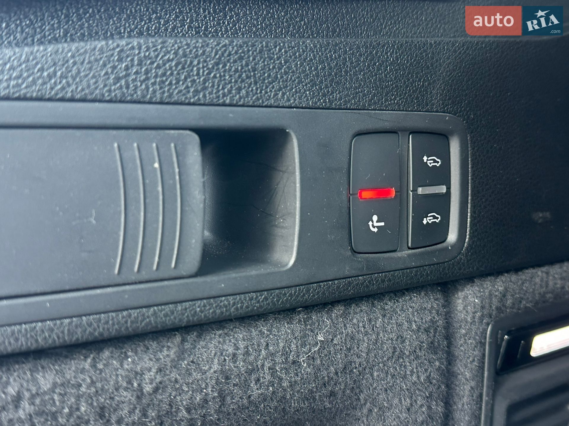 Audi Q5 2020 VIN WAUZZZFY9L2097512 фото оголошення 23 з 41