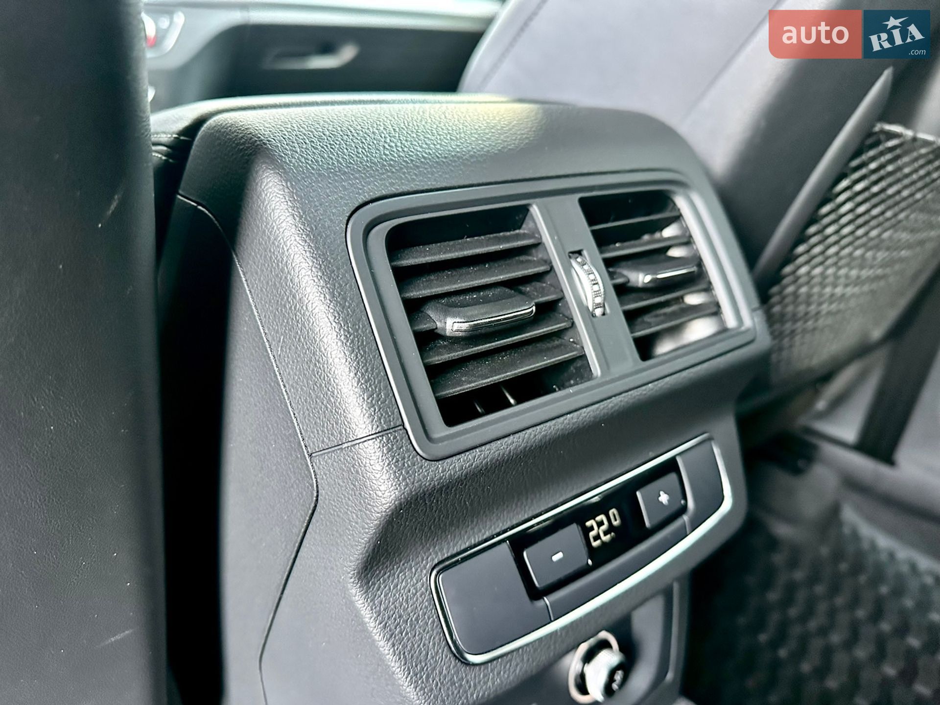 Audi Q5 2020 VIN WAUZZZFY9L2097512 фото оголошення 33 з 41