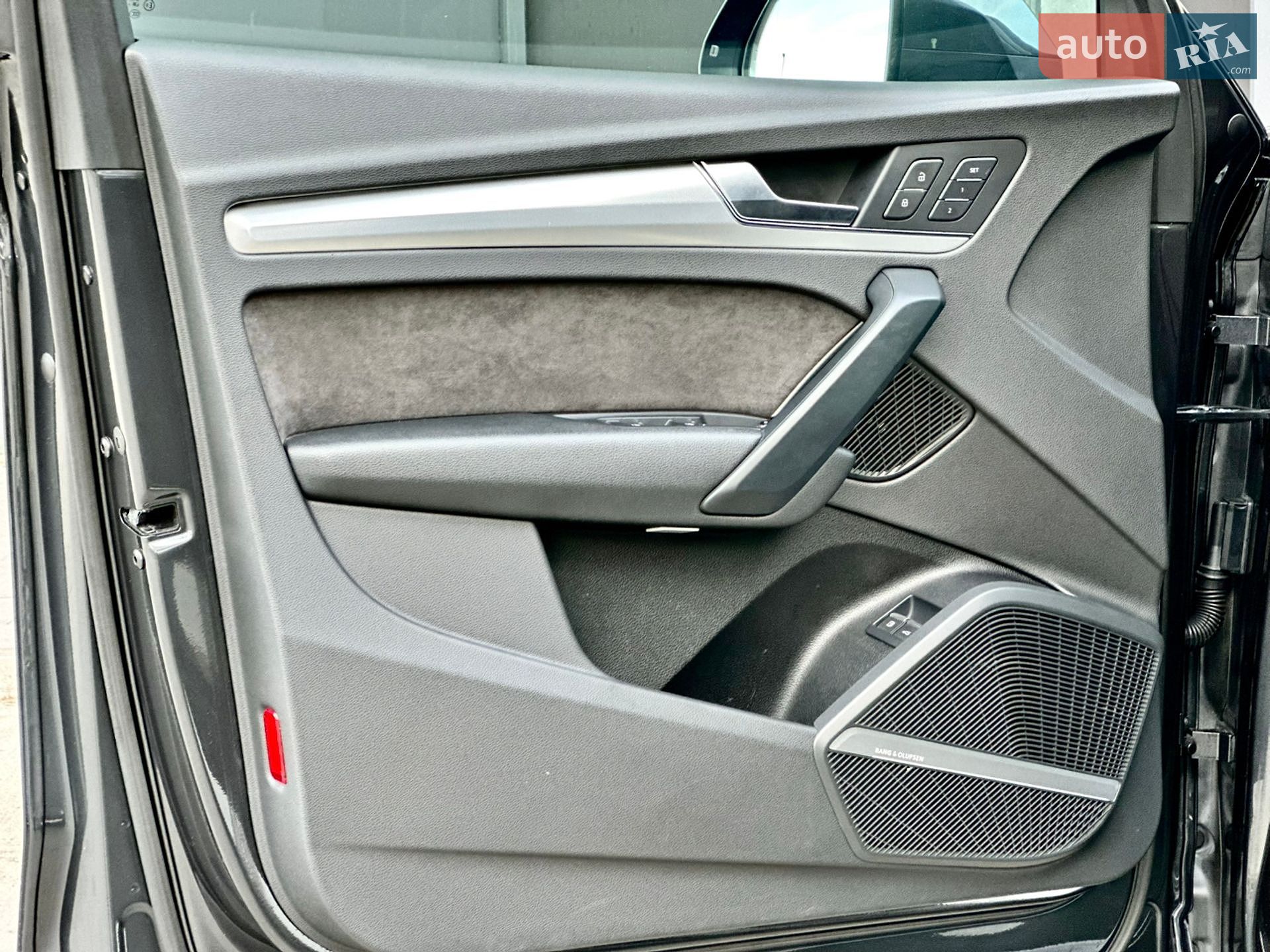 Audi Q5 2020 VIN WAUZZZFY9L2097512 фото оголошення 37 з 41
