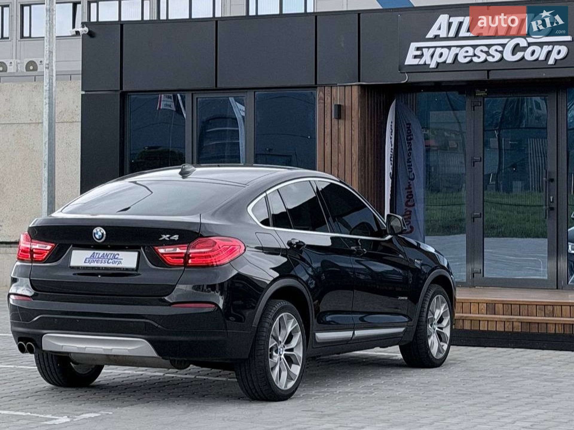 BMW X4 2017 VIN 5UXXW3C56J0T82881 фото оголошення 7 з 24