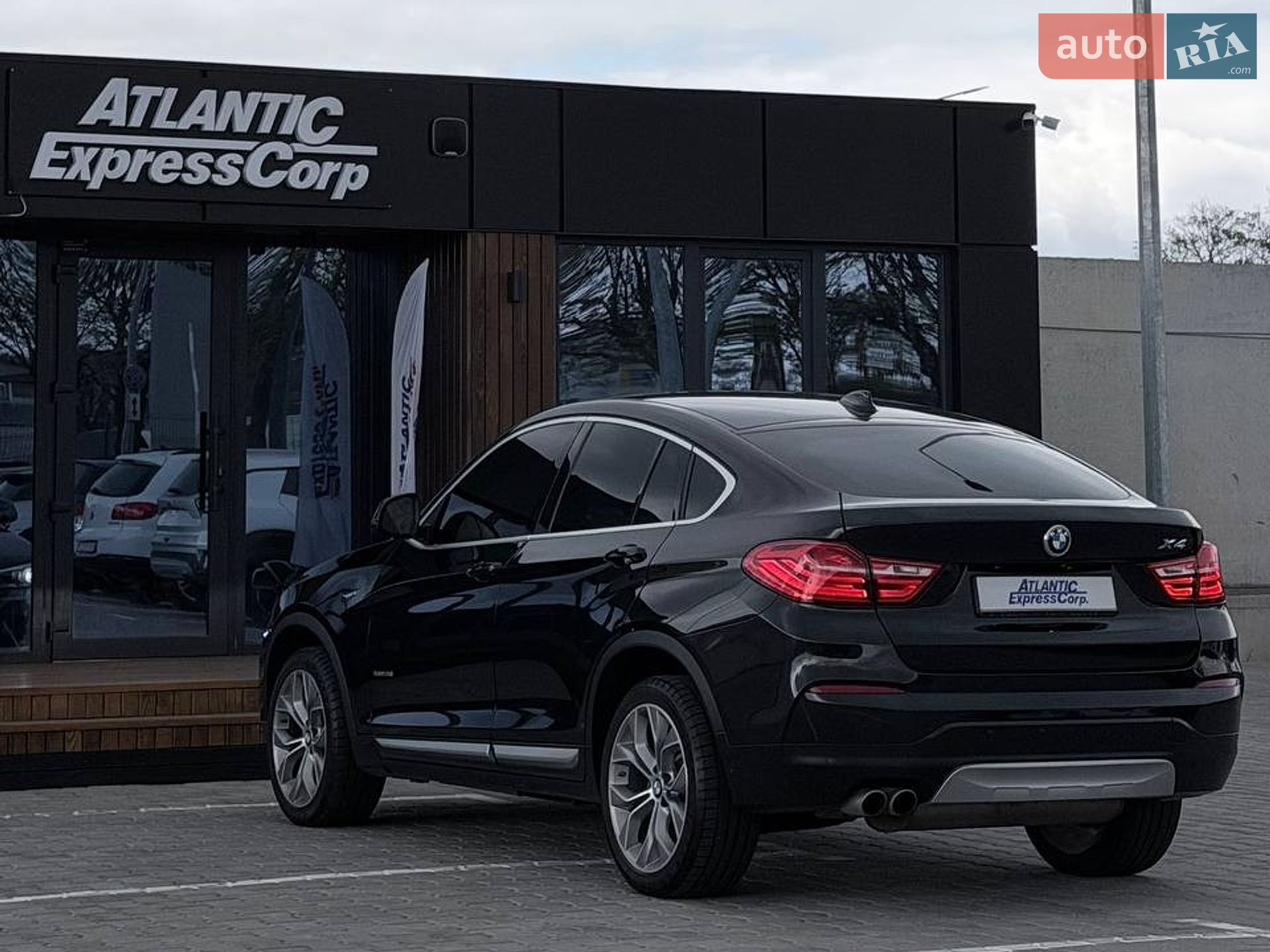 BMW X4 2017 VIN 5UXXW3C56J0T82881 фото оголошення 5 з 24