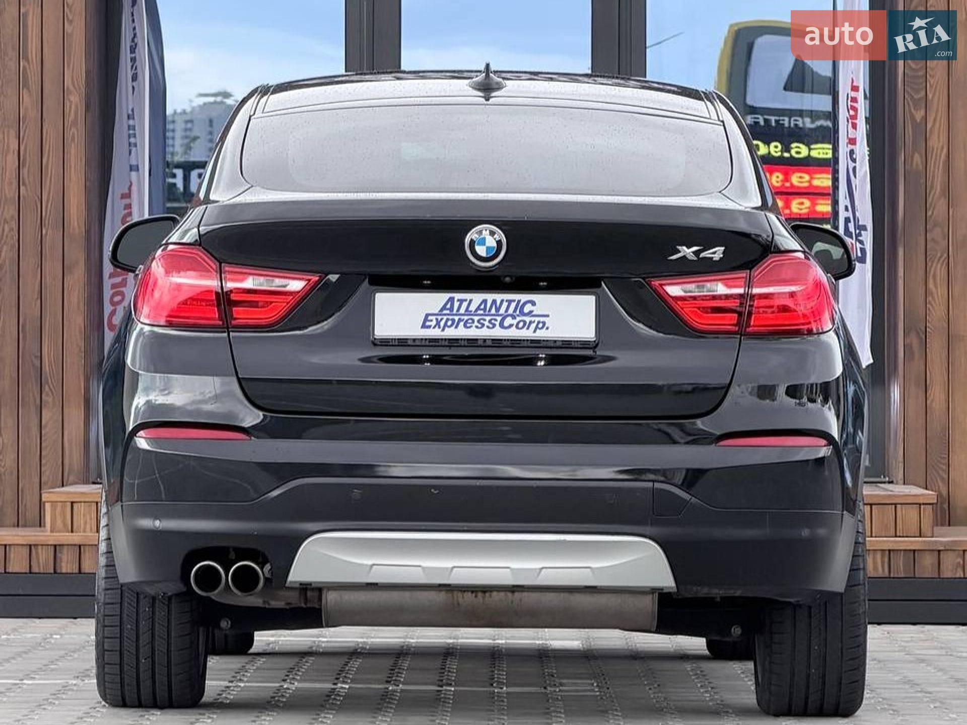 BMW X4 2017 VIN 5UXXW3C56J0T82881 фото оголошення 8 з 24