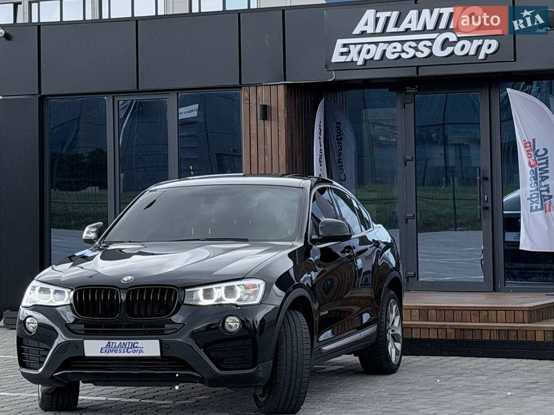 BMW X4 2017 VIN 5UXXW3C56J0T82881 фото оголошення 3 з 24
