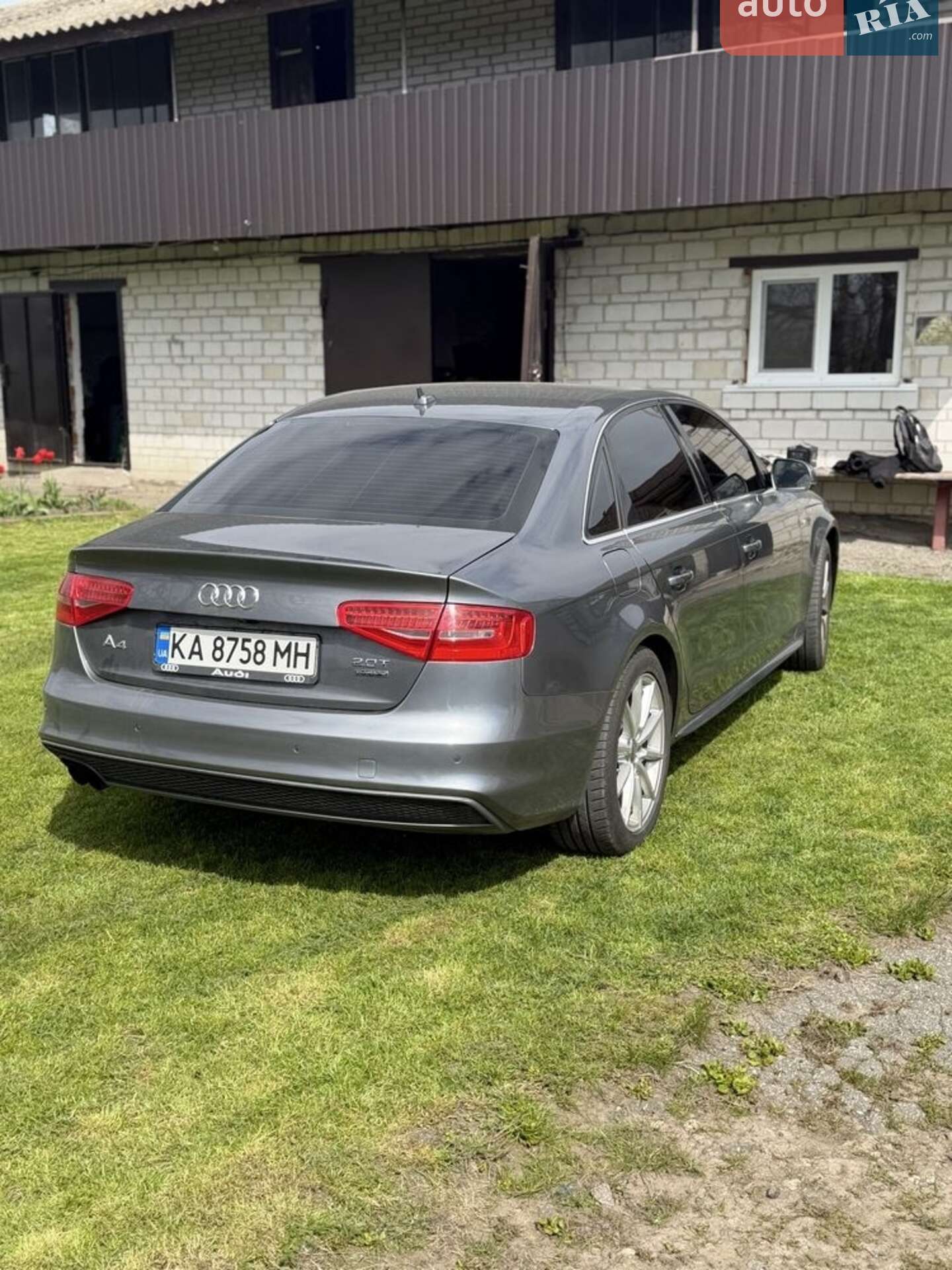 Audi A4 2015 VIN WAUFFAFL3FN040775 фото оголошення 5 з 21