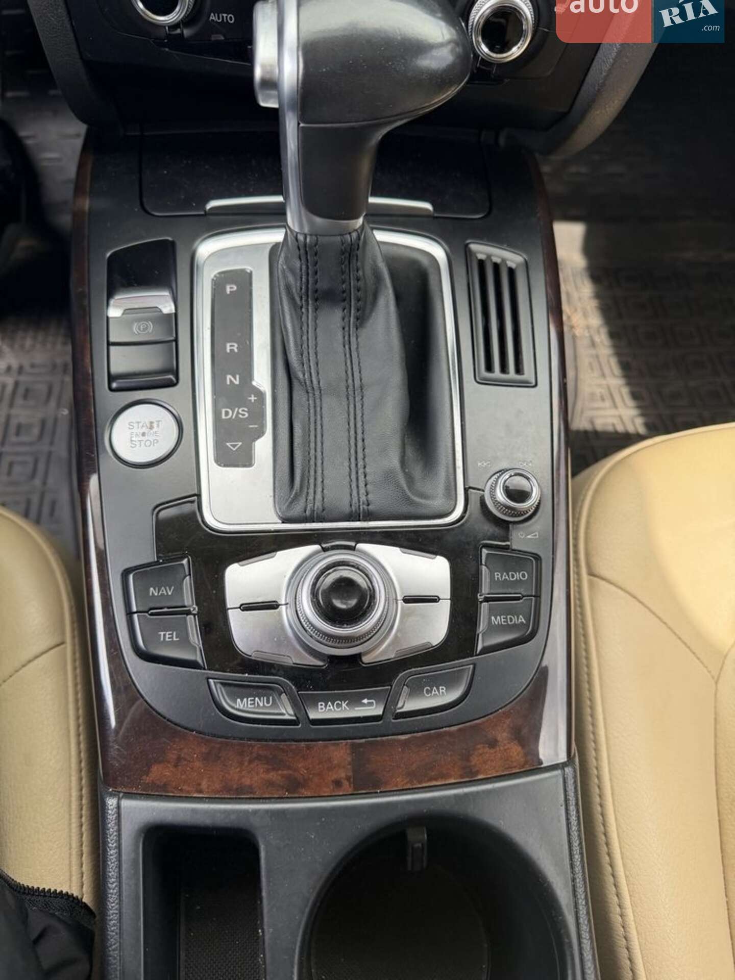 Audi A4 2015 VIN WAUFFAFL3FN040775 фото оголошення 8 з 21
